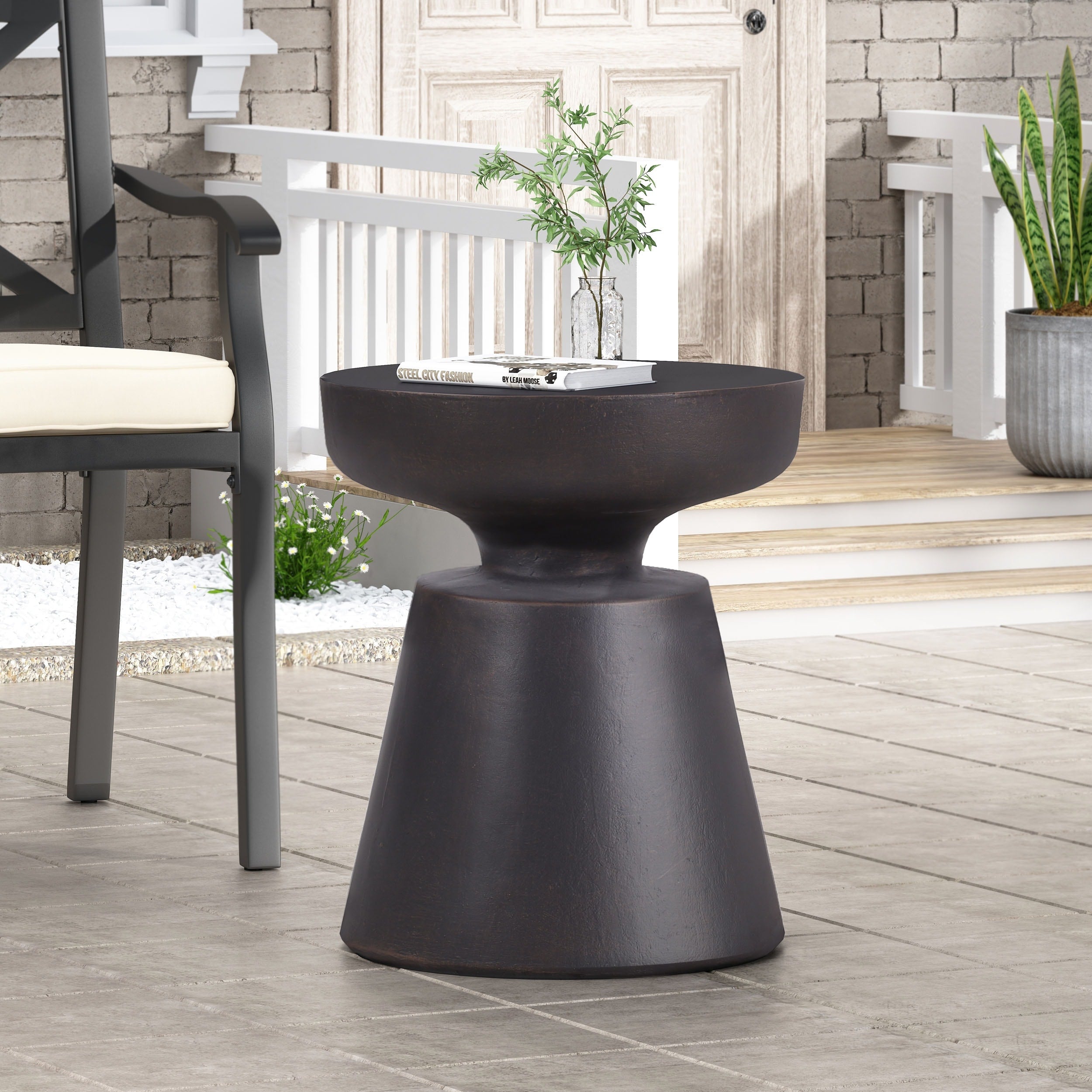 Outdoor Lightweight Concrete Side Table 19.18