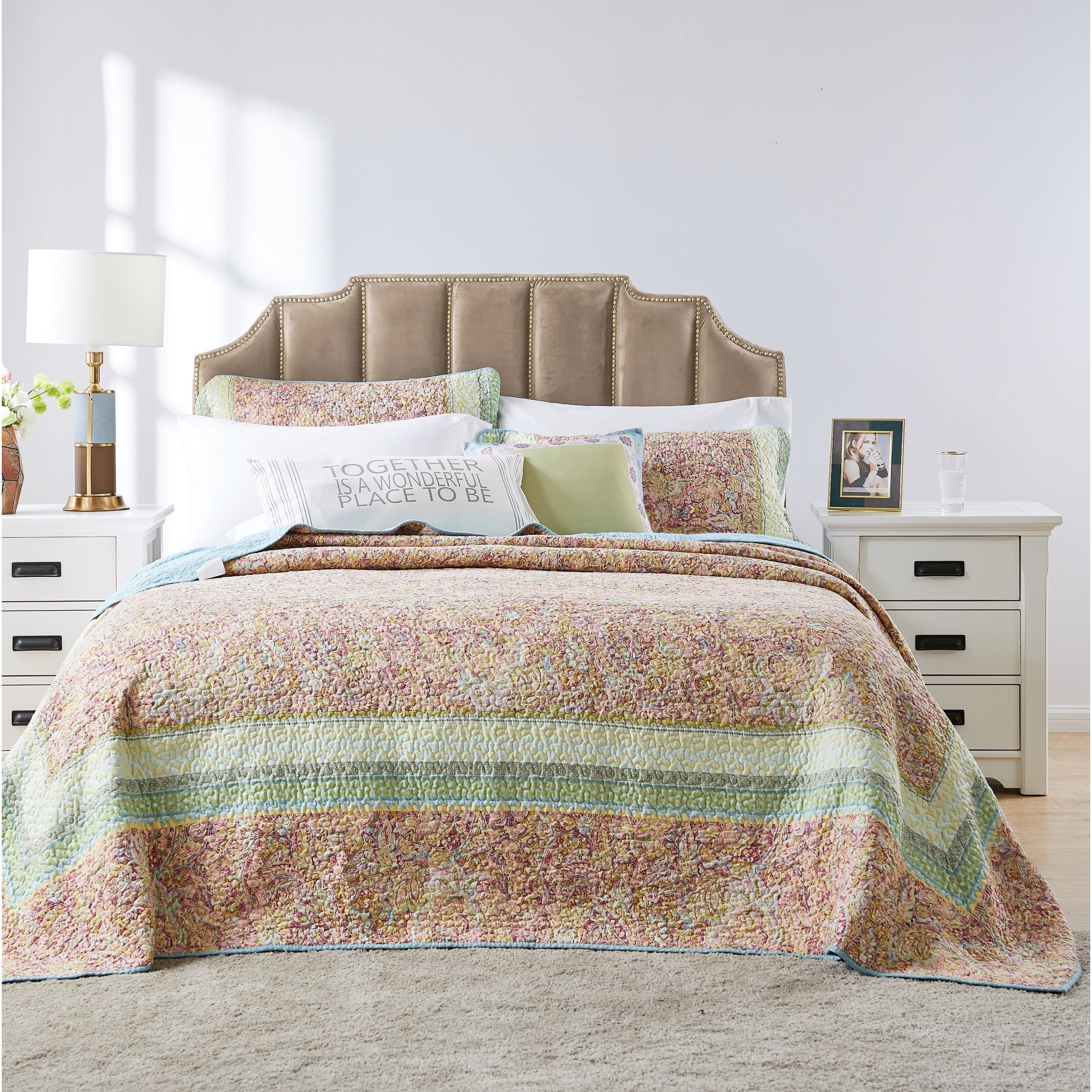 Palisades Pastel Bedspread Set
