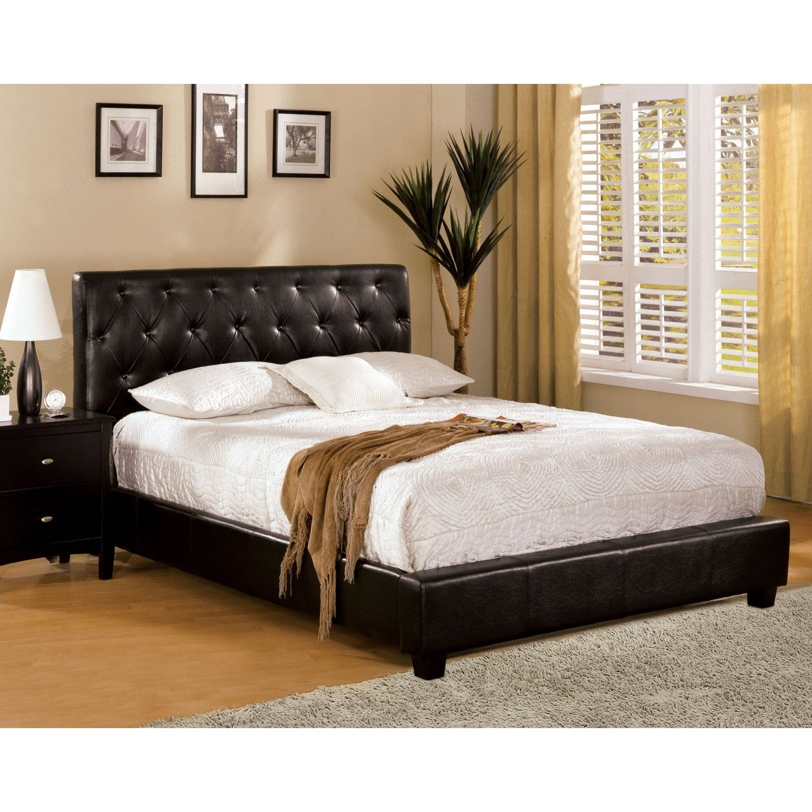 Pendezi Modern Espresso Platform Bed By Foa