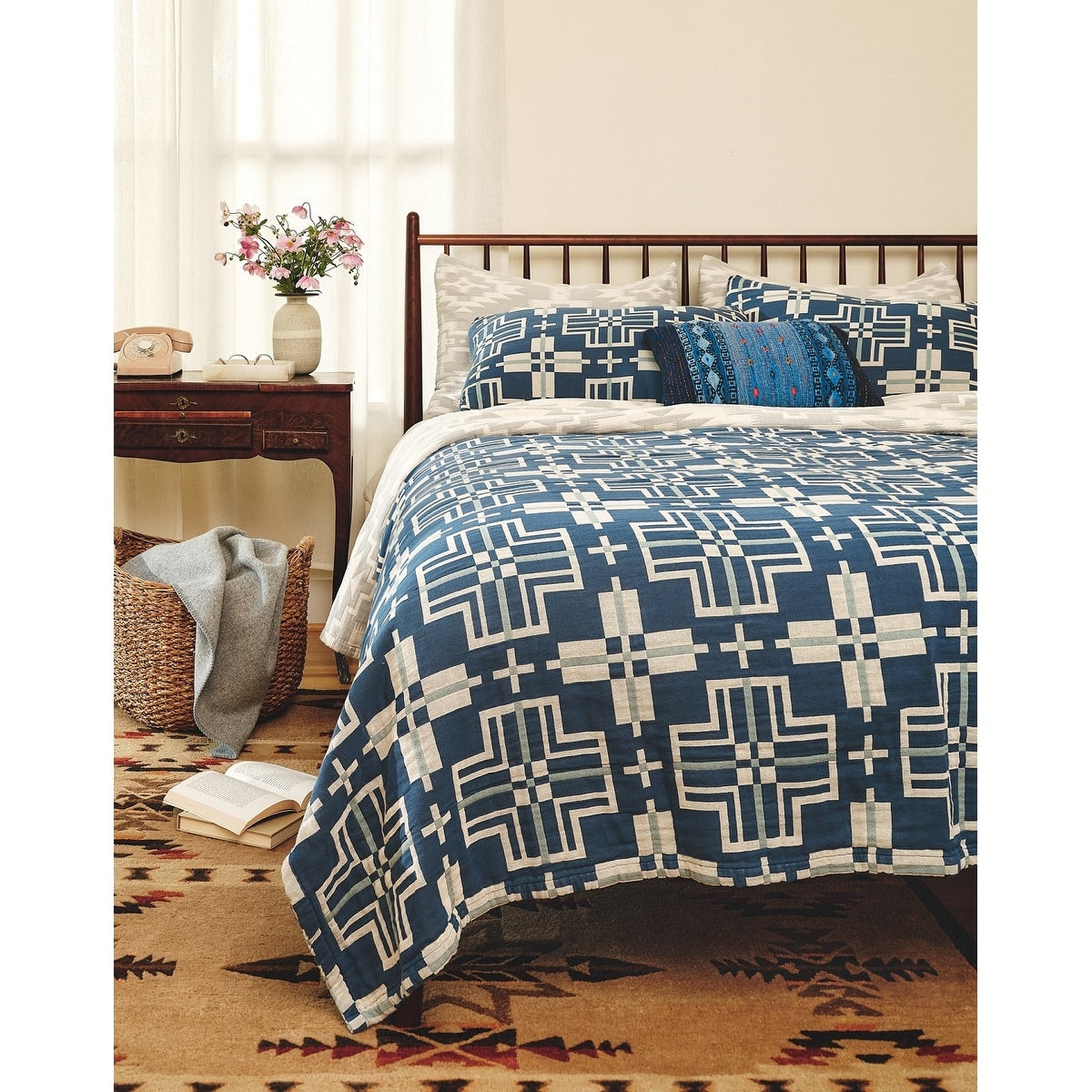 Pendleton San Marcos Matelasse Marine Cotton Quilt