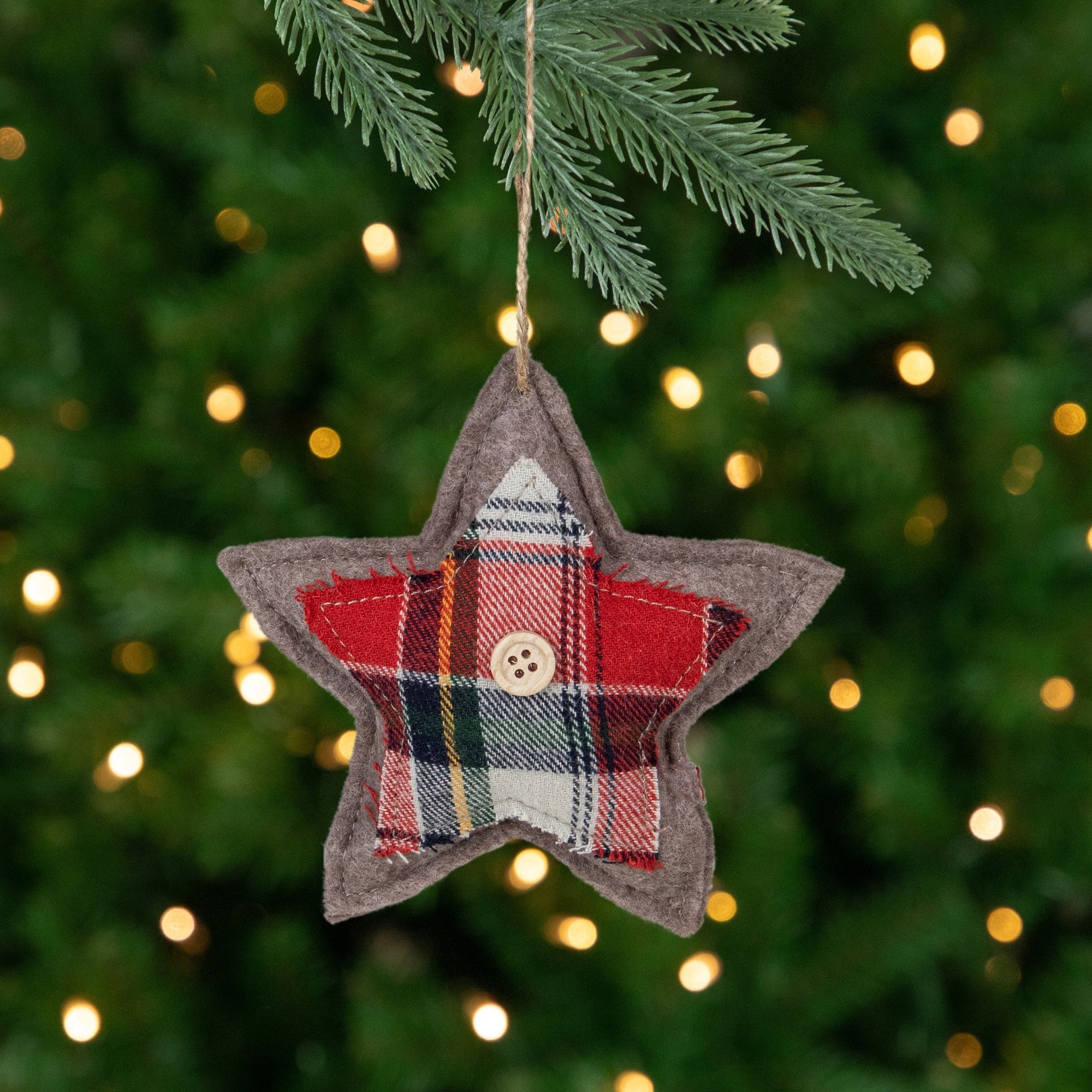 4.5 Plaid Star Shaped Plush Christmas Ornament