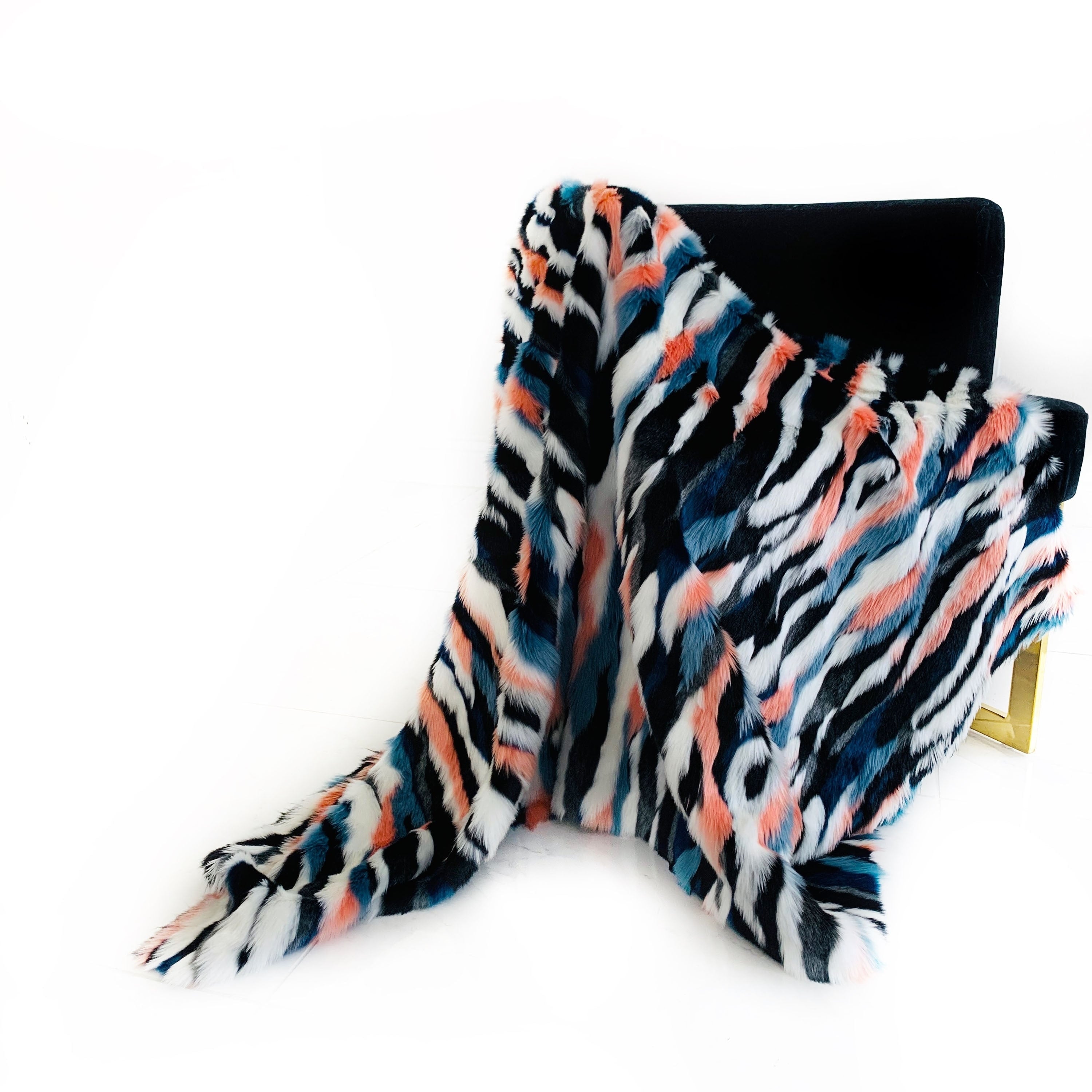 Plutus Black Blue Pink Unicorn Faux Fur Luxury Throw Blanket