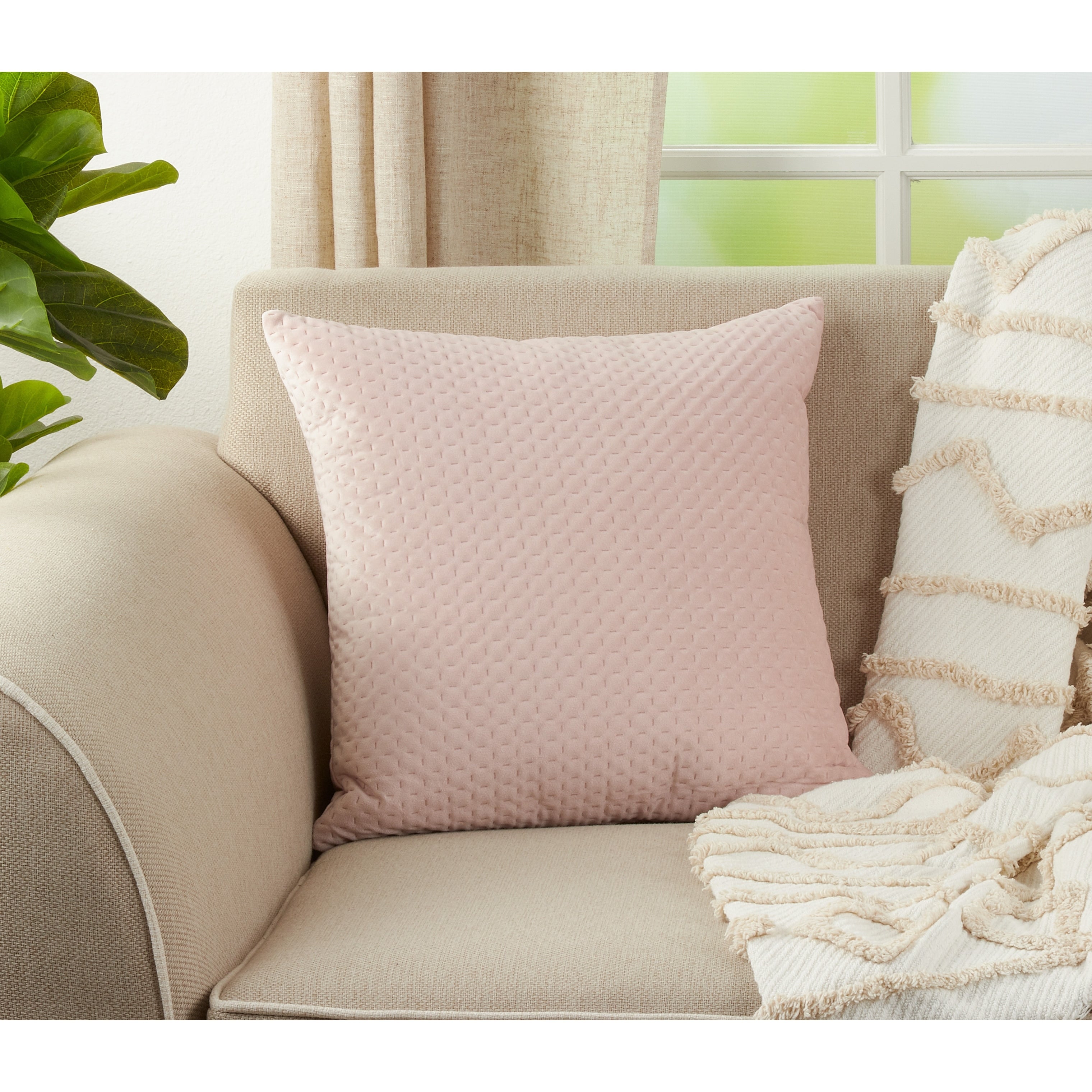 Saro Lifestyle Pinsonic Poly Filled Velvet Throw Pillow