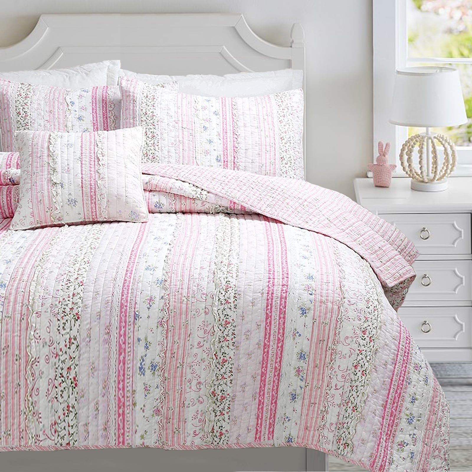 Porch Den Gwinnett Chic Lace Quilt Set