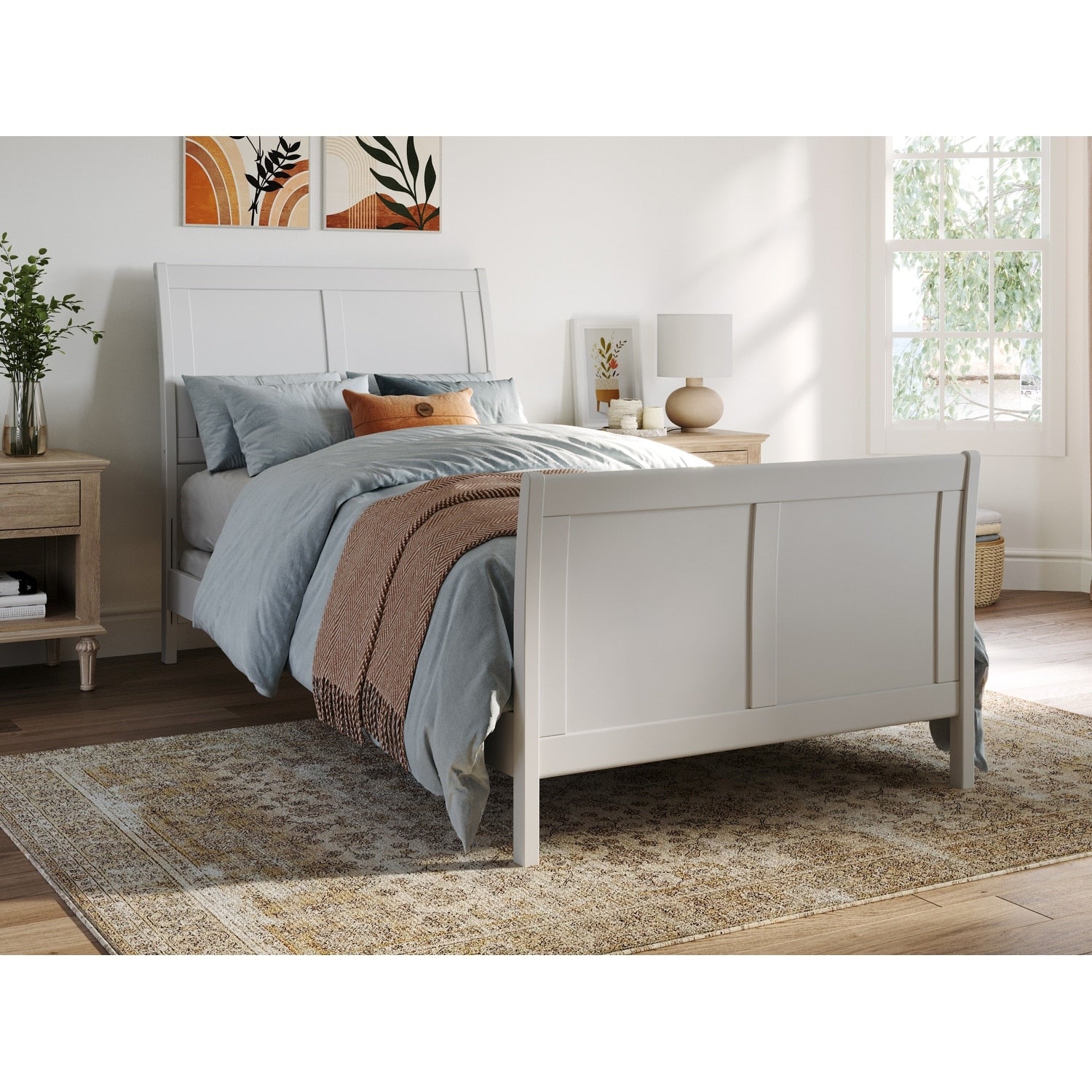 Portland Twin Xl Traditional Bed With Matching Foot Board In White