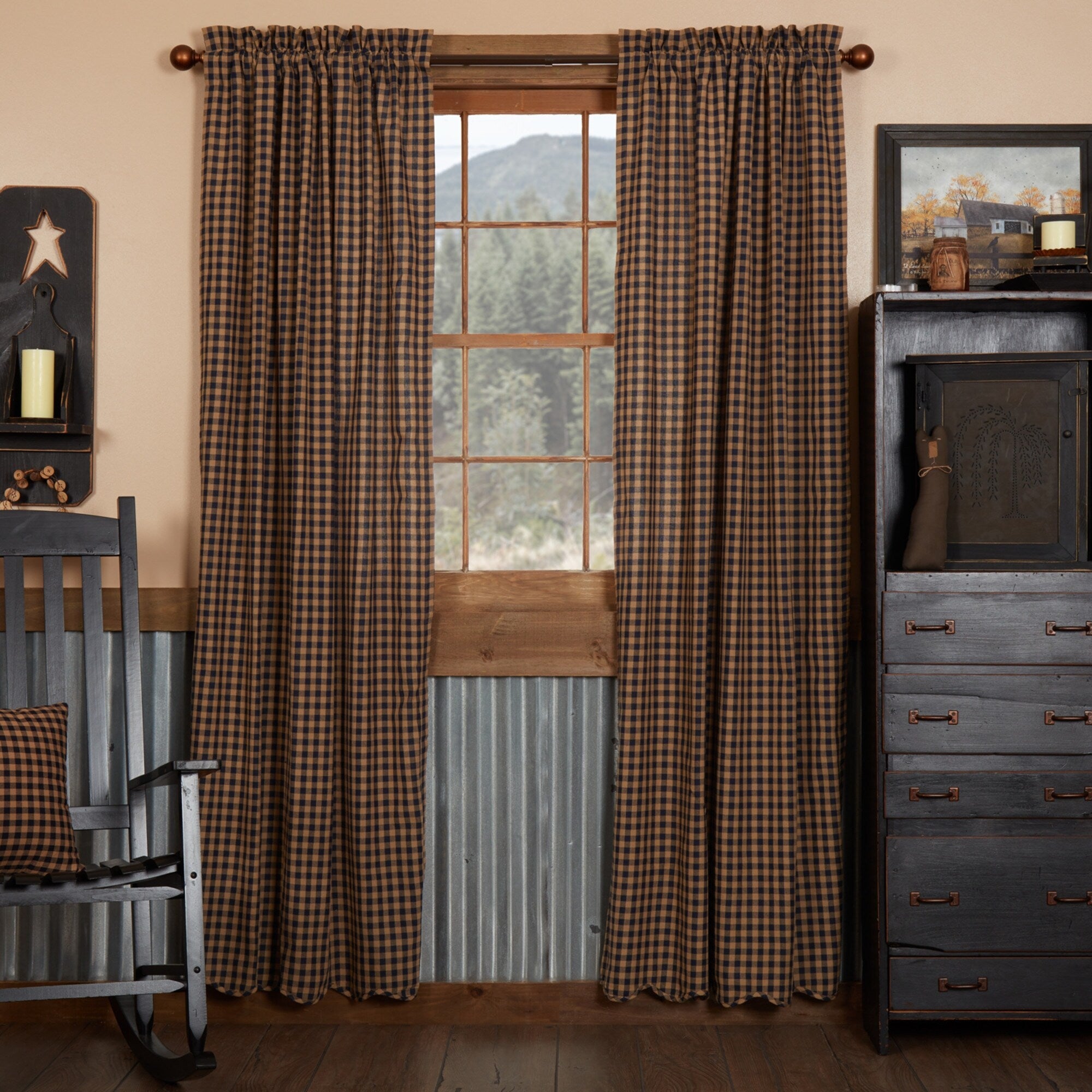 Check Scalloped Panel Set 84 X 40