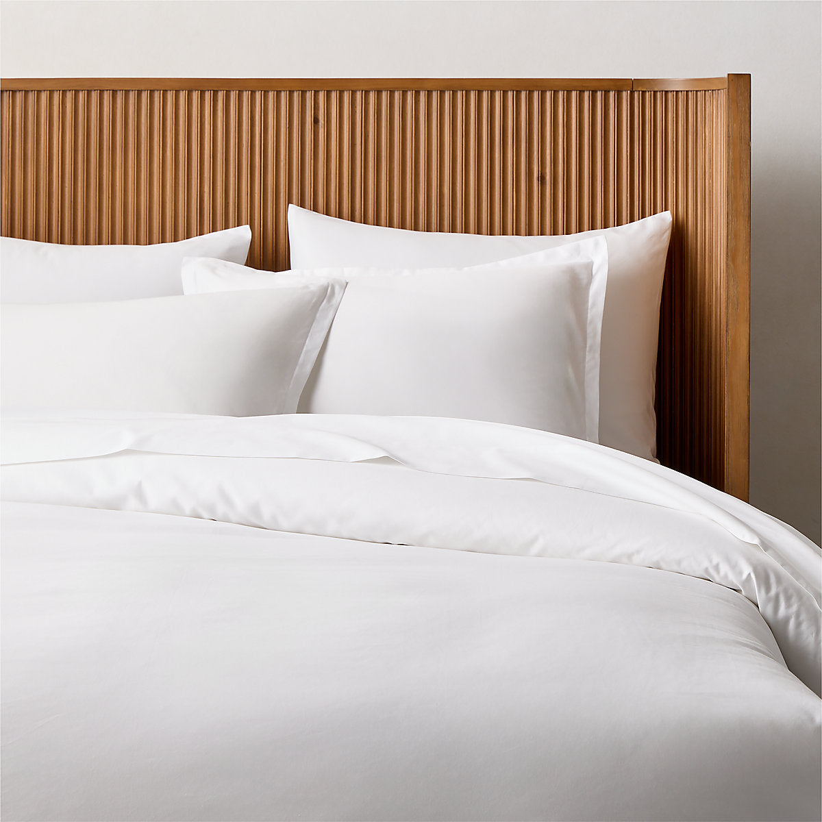 Premier White Organic Cotton Sateen 600 Thread Count Queen Bedding Set