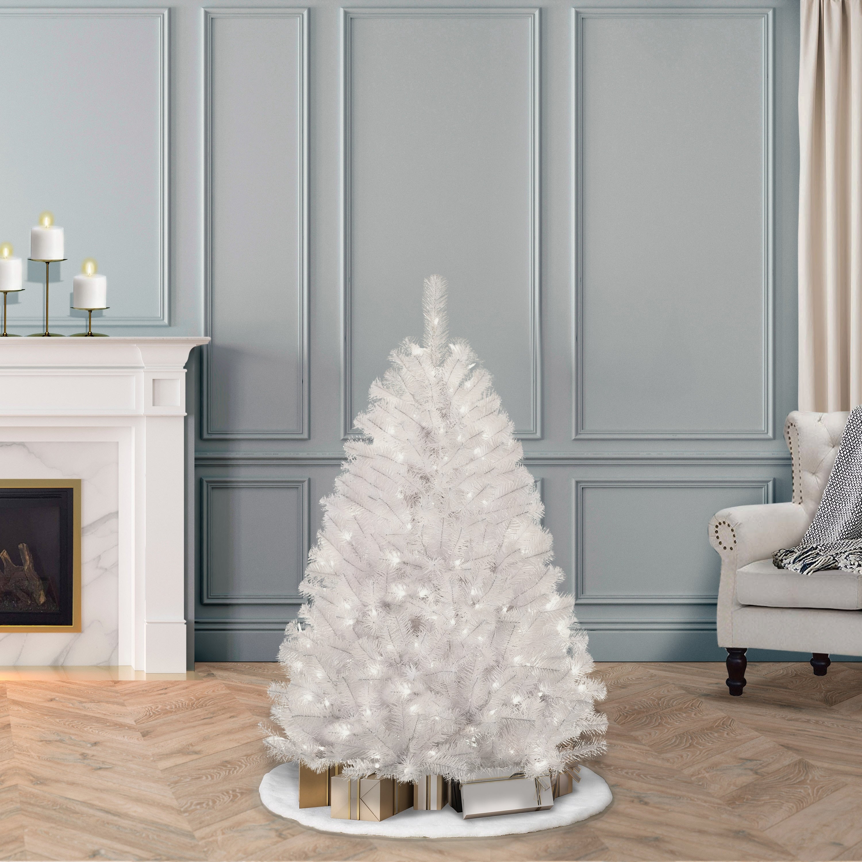 Puleo International 4.5 Ft Shiny White Northern Fir Christmas Tree With 250 Clear Lights