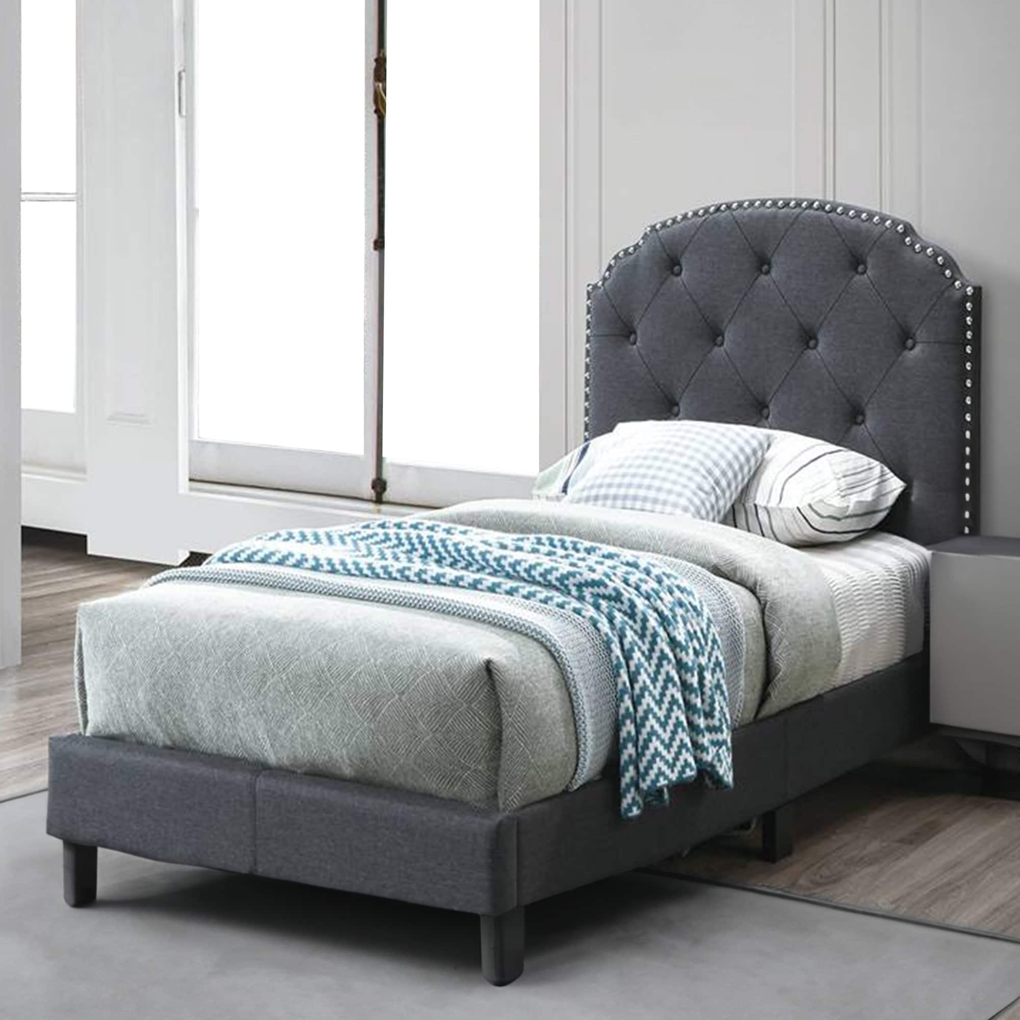 Queen Bed With Button Tufted Scalloped Headboard Gray