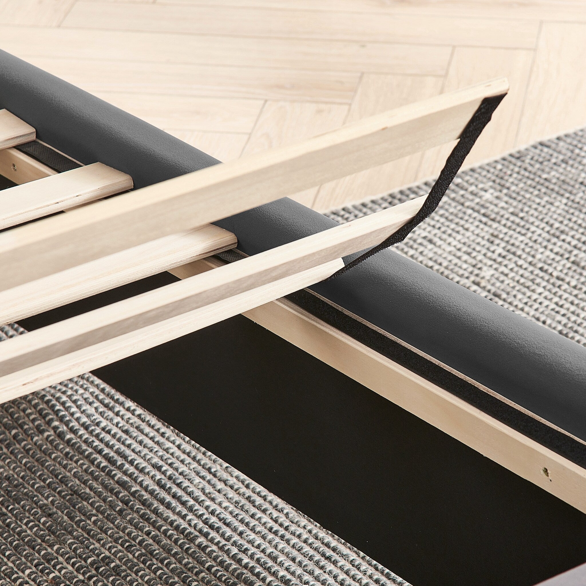 Queen Size Upholstered Bed Frame Vertical Stripe Design With Buttons Around Platform Bed With Headboard