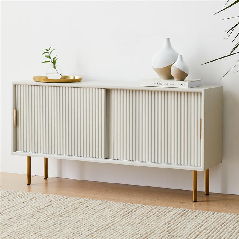 Quinn Shallow Media Console (122 cm)