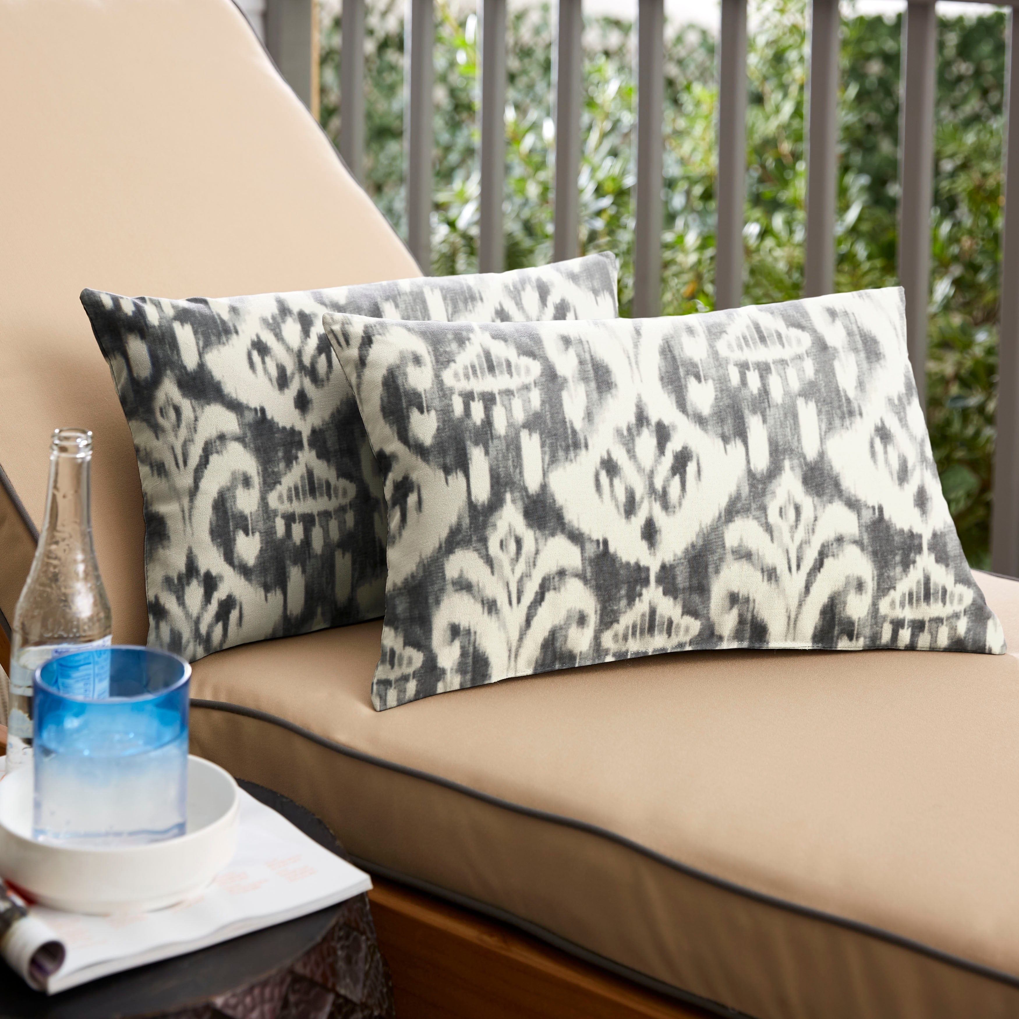 Rainford Grey Cream Indoor Outdoor 13 X 20 Inch Knife Edge Pillow Set