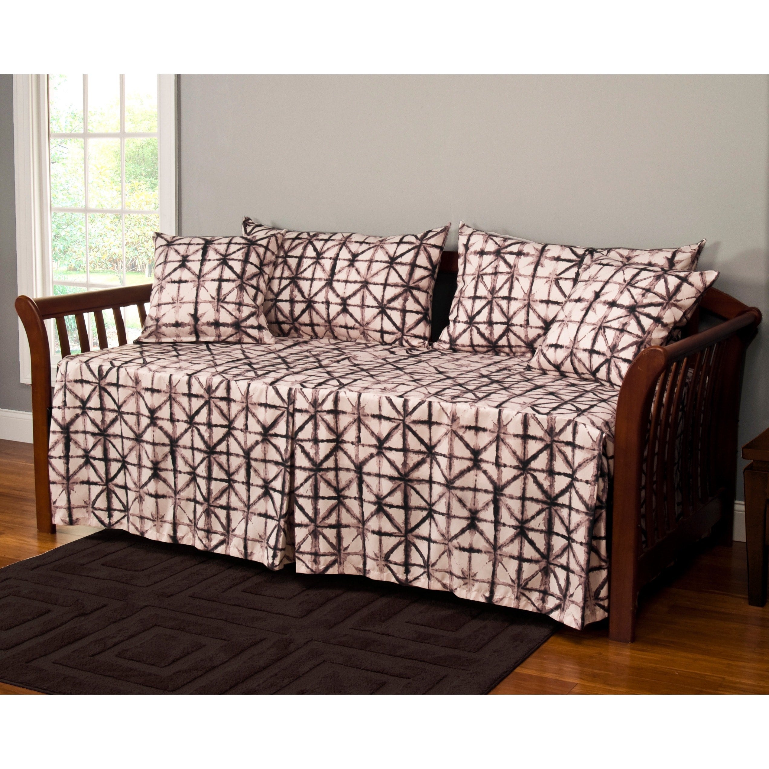Reflection 5 Piece Daybed Ensemble