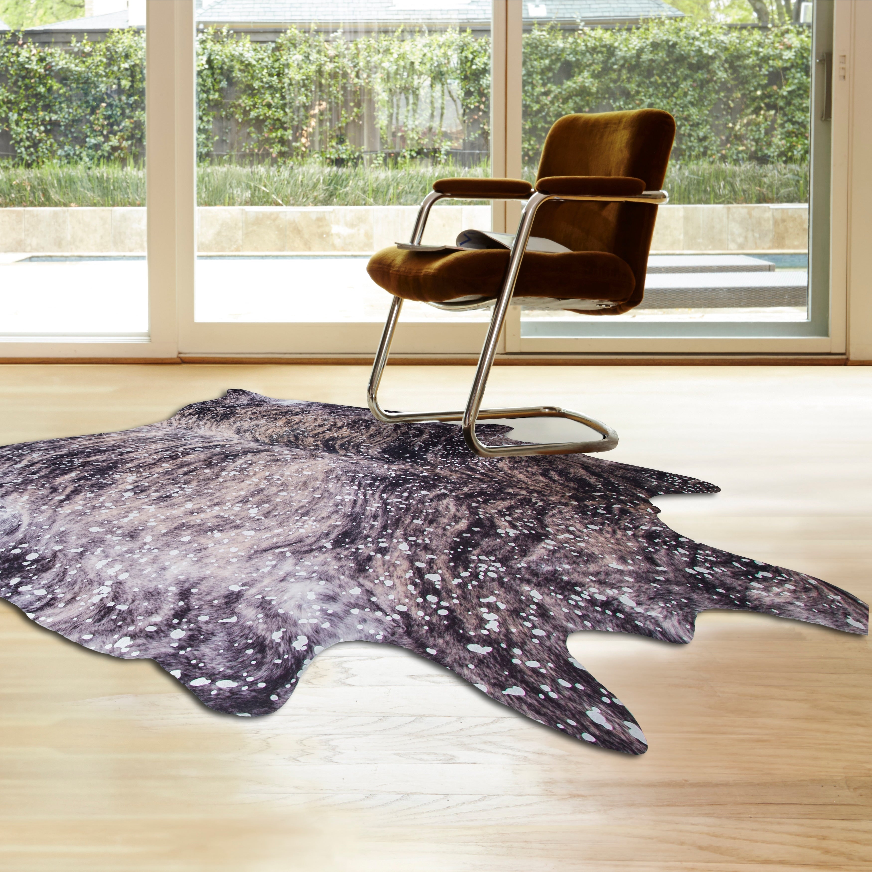 Rio Collection Pink White Faux Cowhide Printed Rug 5 X 66