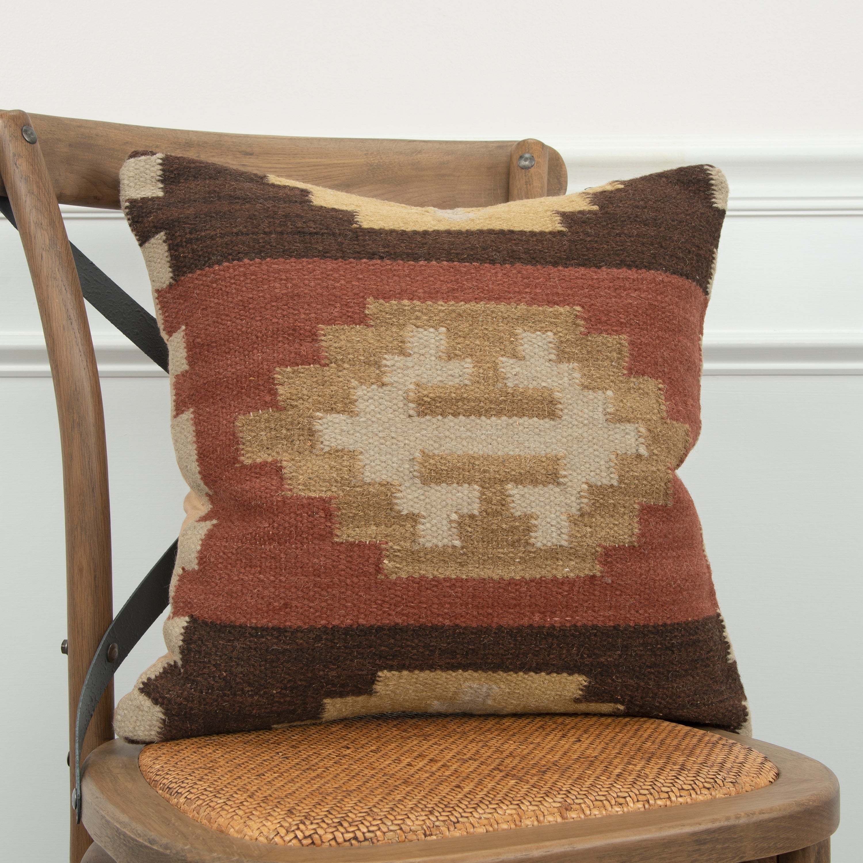 Rizzy Home Woven Southwest Patterned 18 Inch Decorative Throw Pillow