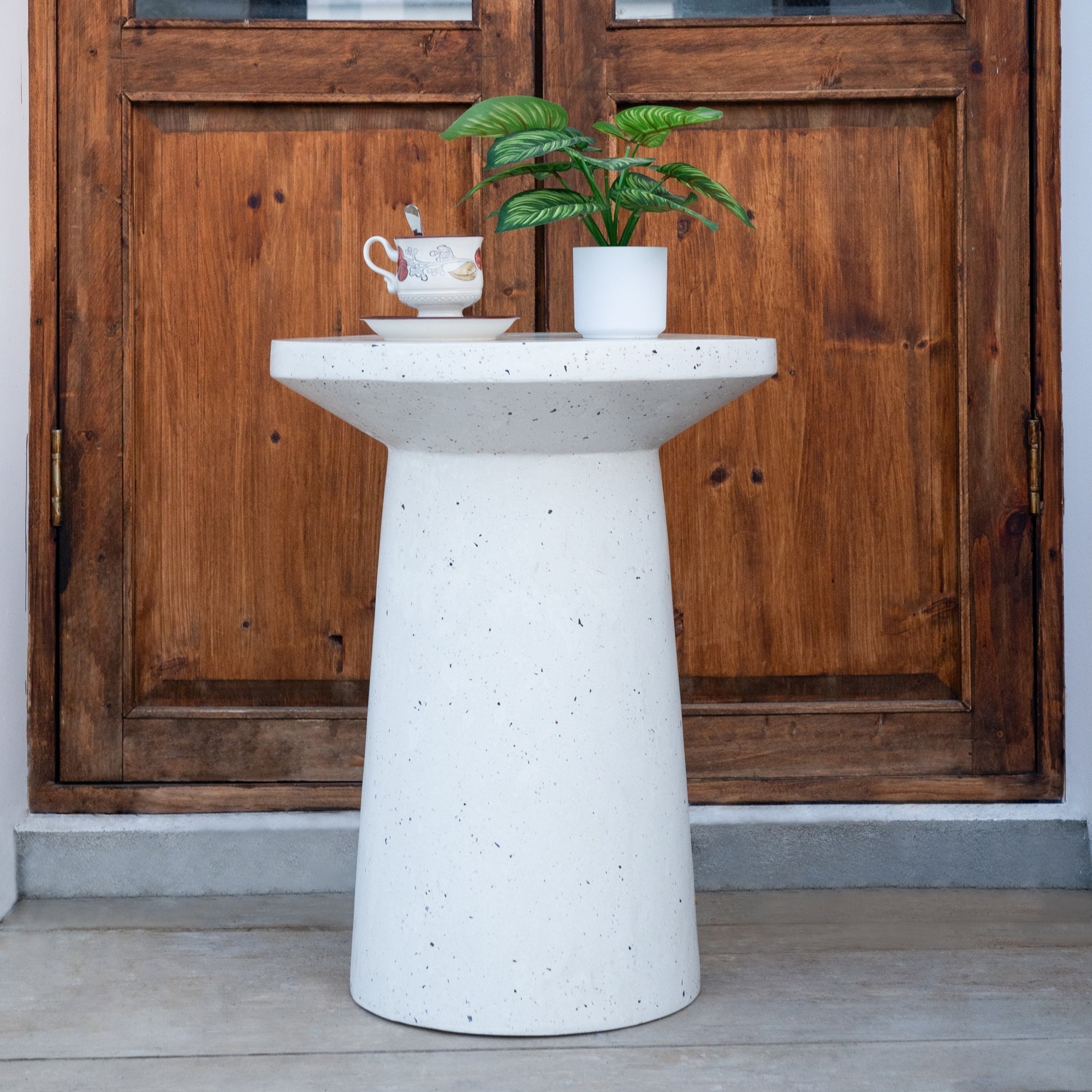 Roomfitters 24 Inch Tall Mgo Side Table Round Concrete Look Pedestal Accent End Table For Outdoor Patio Garden White