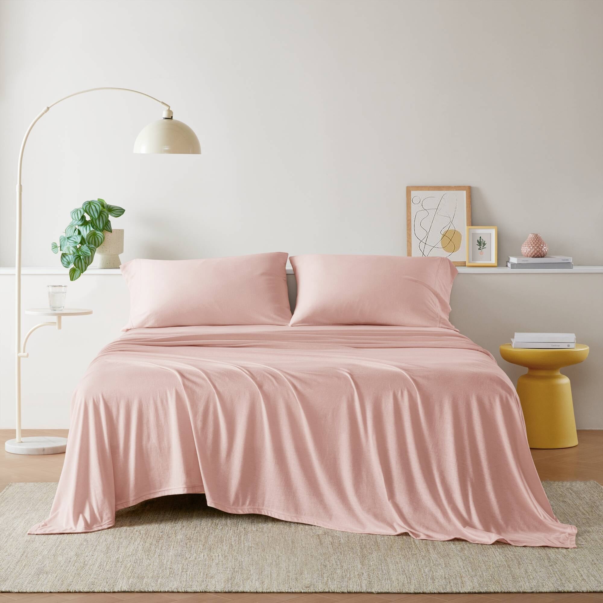 Roomfitters Blush Queen 3 Piece All Season Sheet Set Luxury Jersey Knit Bedding Modern Soft Cotton Blend Breathable Sheet Set