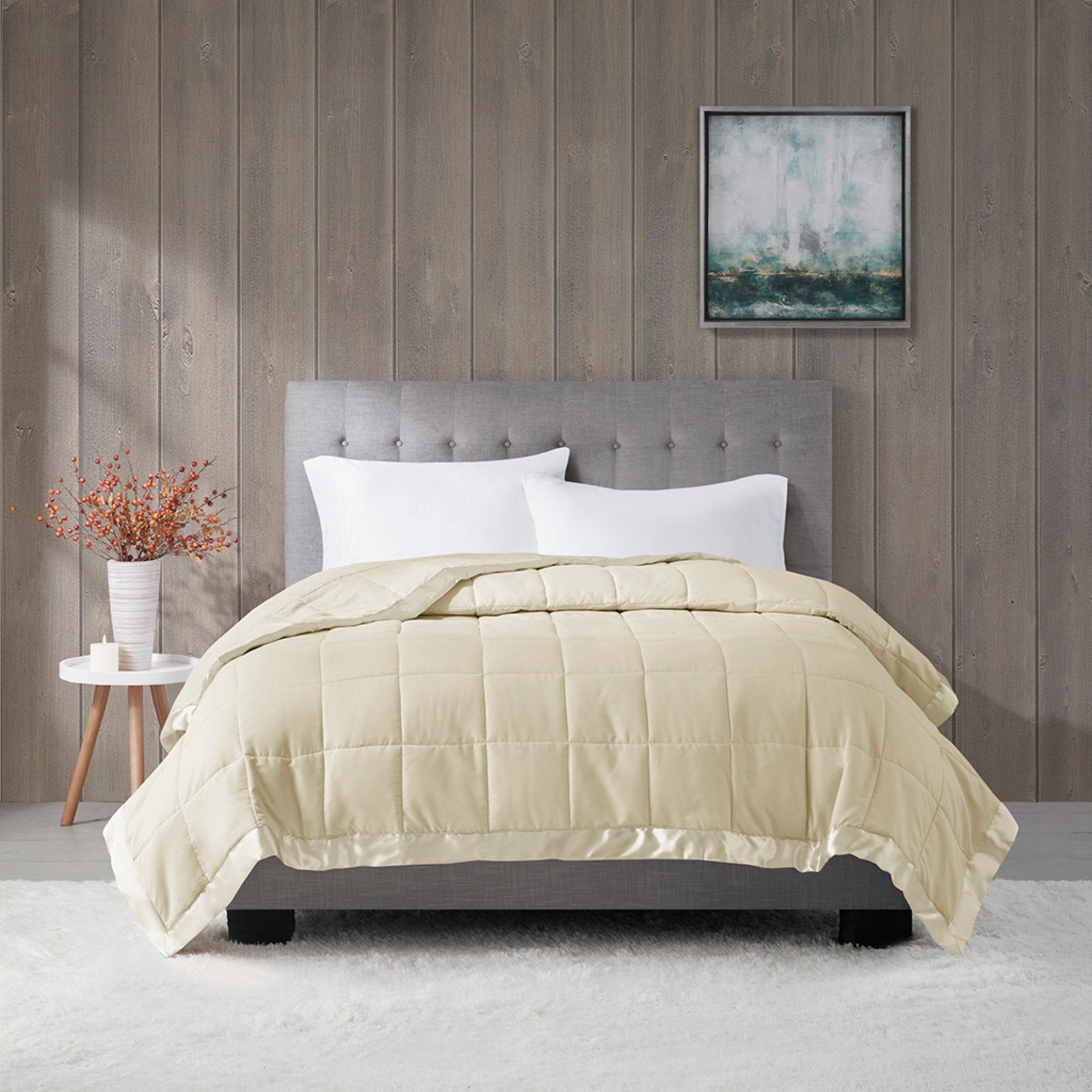 Roomfitters Cream King Lightweight Down Alternative Blanket Satin Trim All Season Bedding Moisture Management Blanket Set