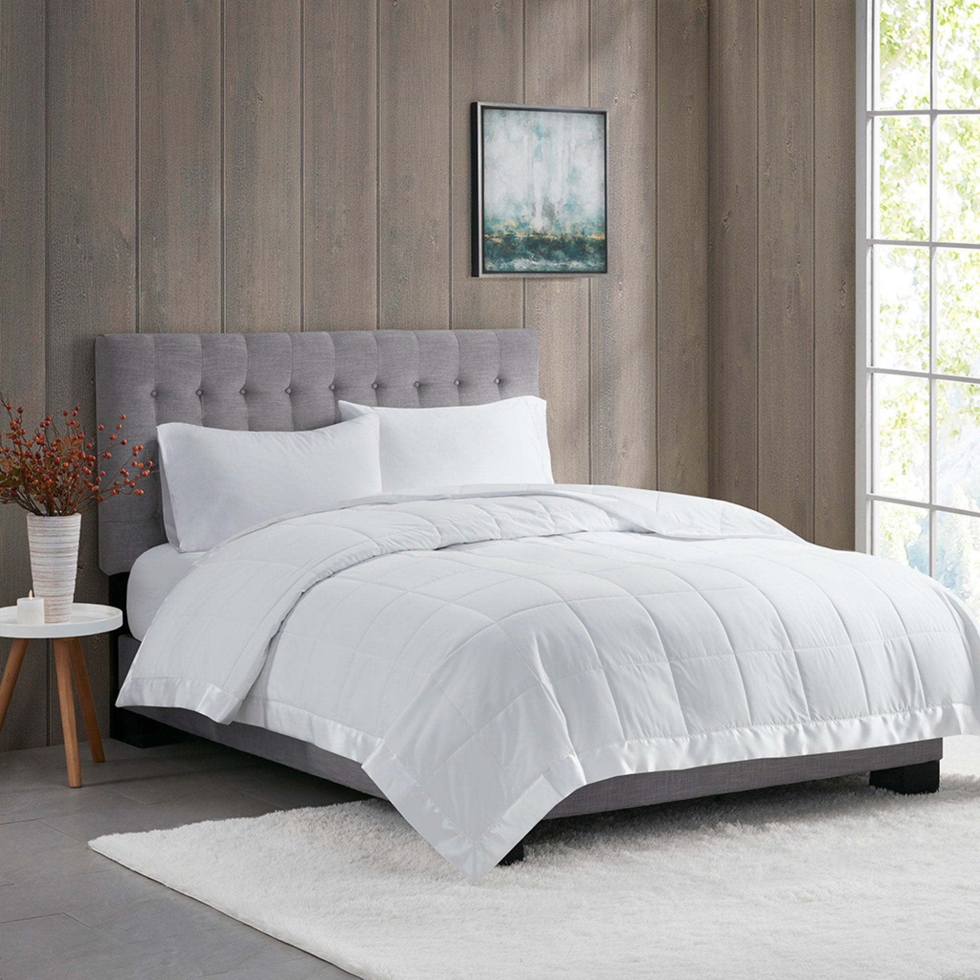 Roomfitters White King Lightweight Down Alternative Blanket Satin Trim All Season Bedding Moisture Management Blanket Set