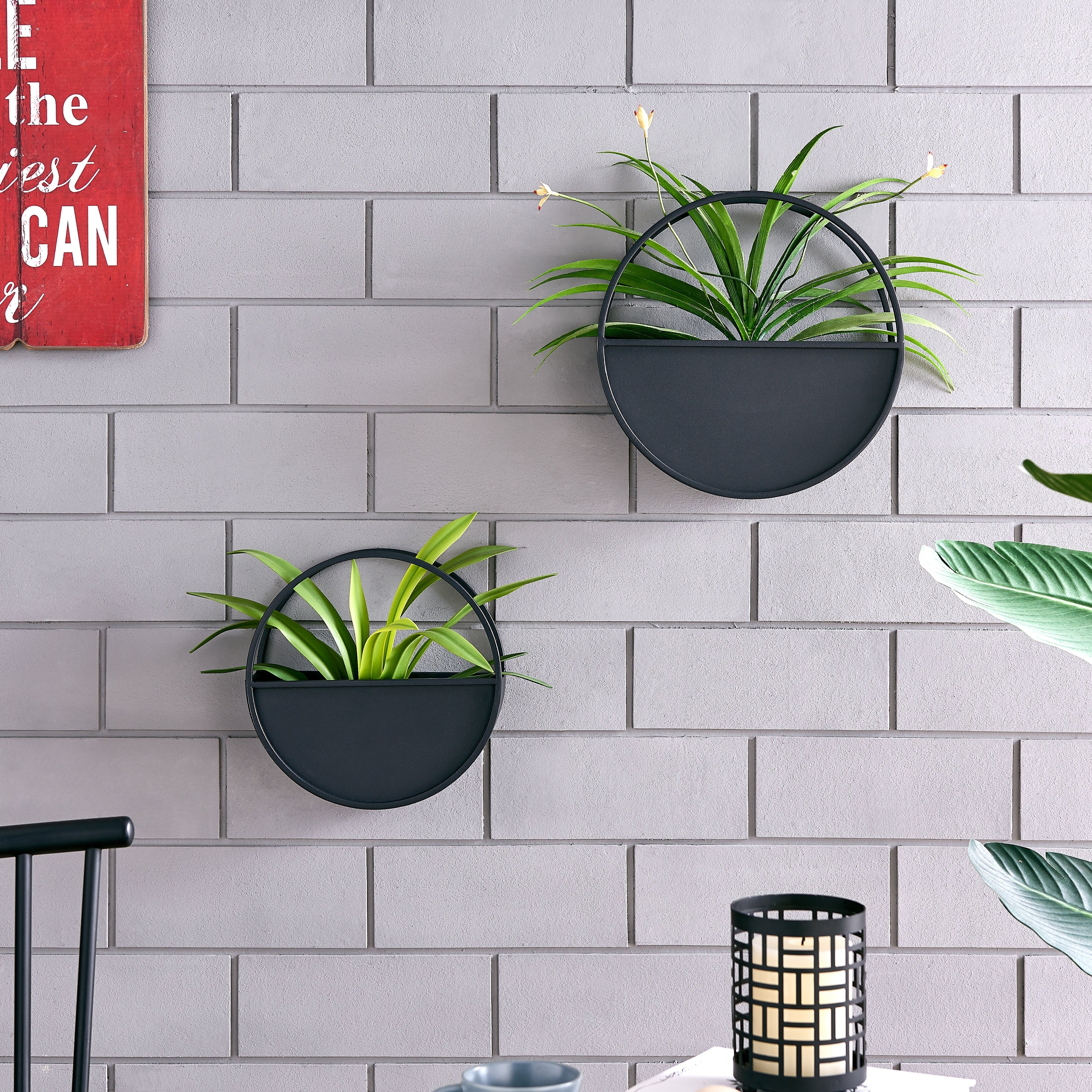 Round 2 Piece Iron Wall Planter Set Black