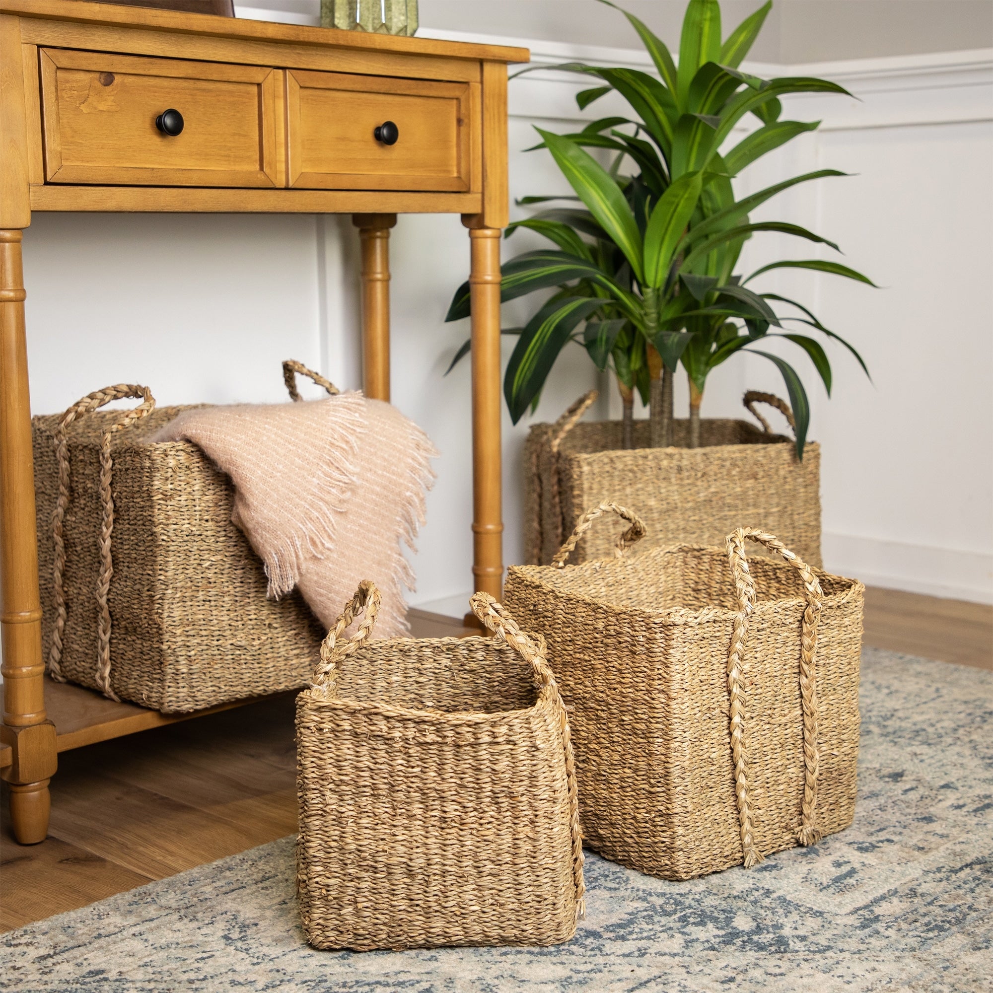 Set Of 4 Rustic Beige Square Wicker Table And Floor Baskets
