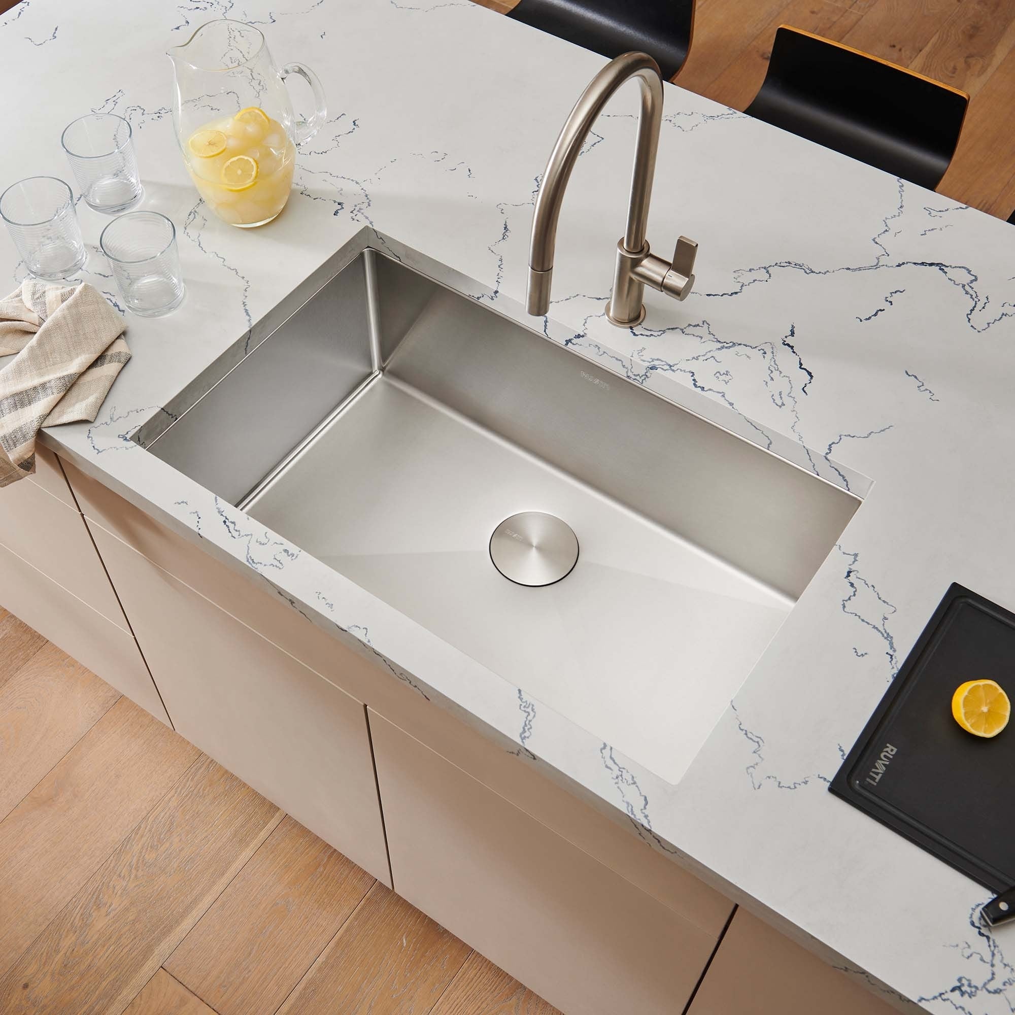 Ruvati 30 Inch Undermount 16 Gauge Tight Radius Kitchen Sink Stainless Steel Single Bowl Rvh7300