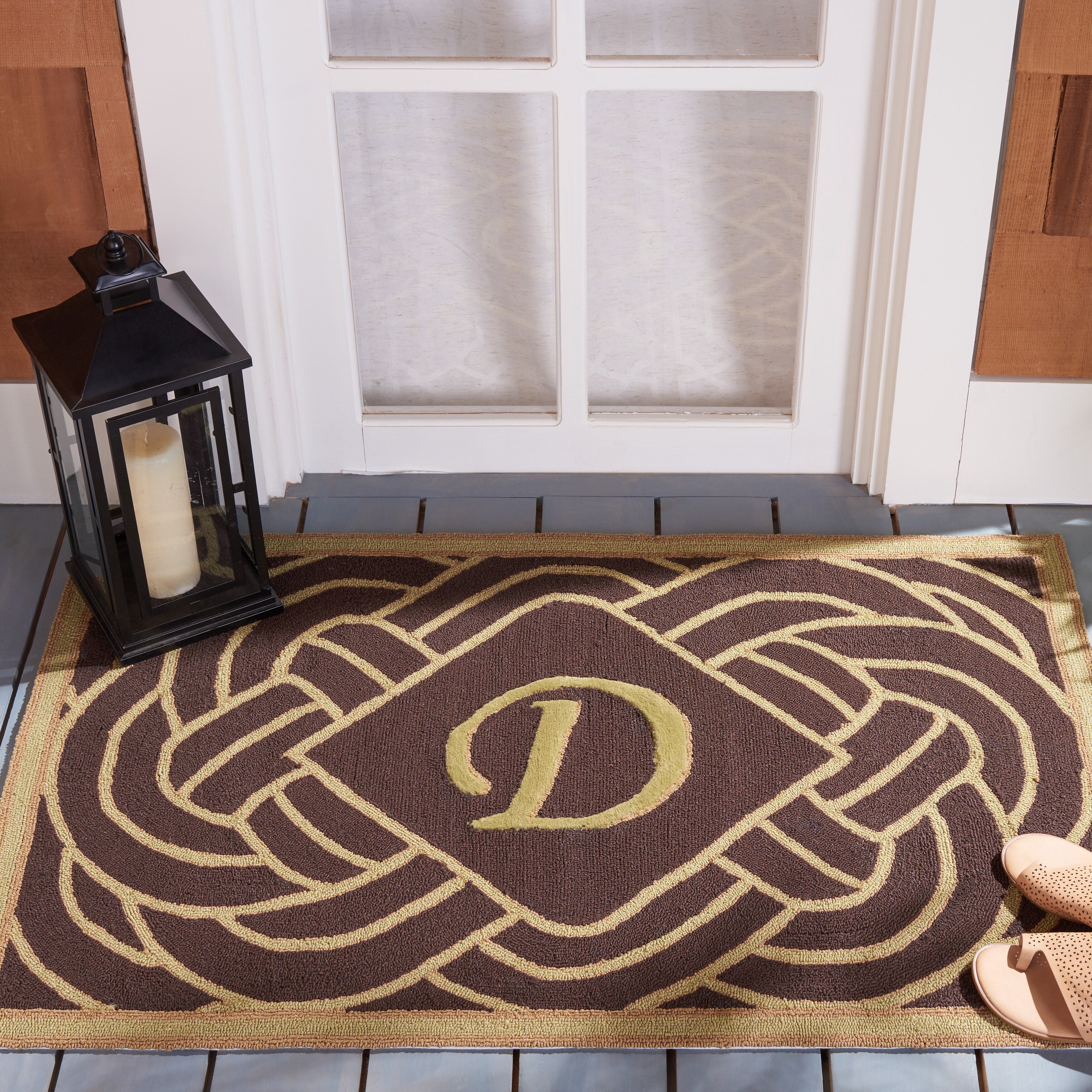 Safavieh Hand Hooked Monogram M Chocolate Rug 26 X 4