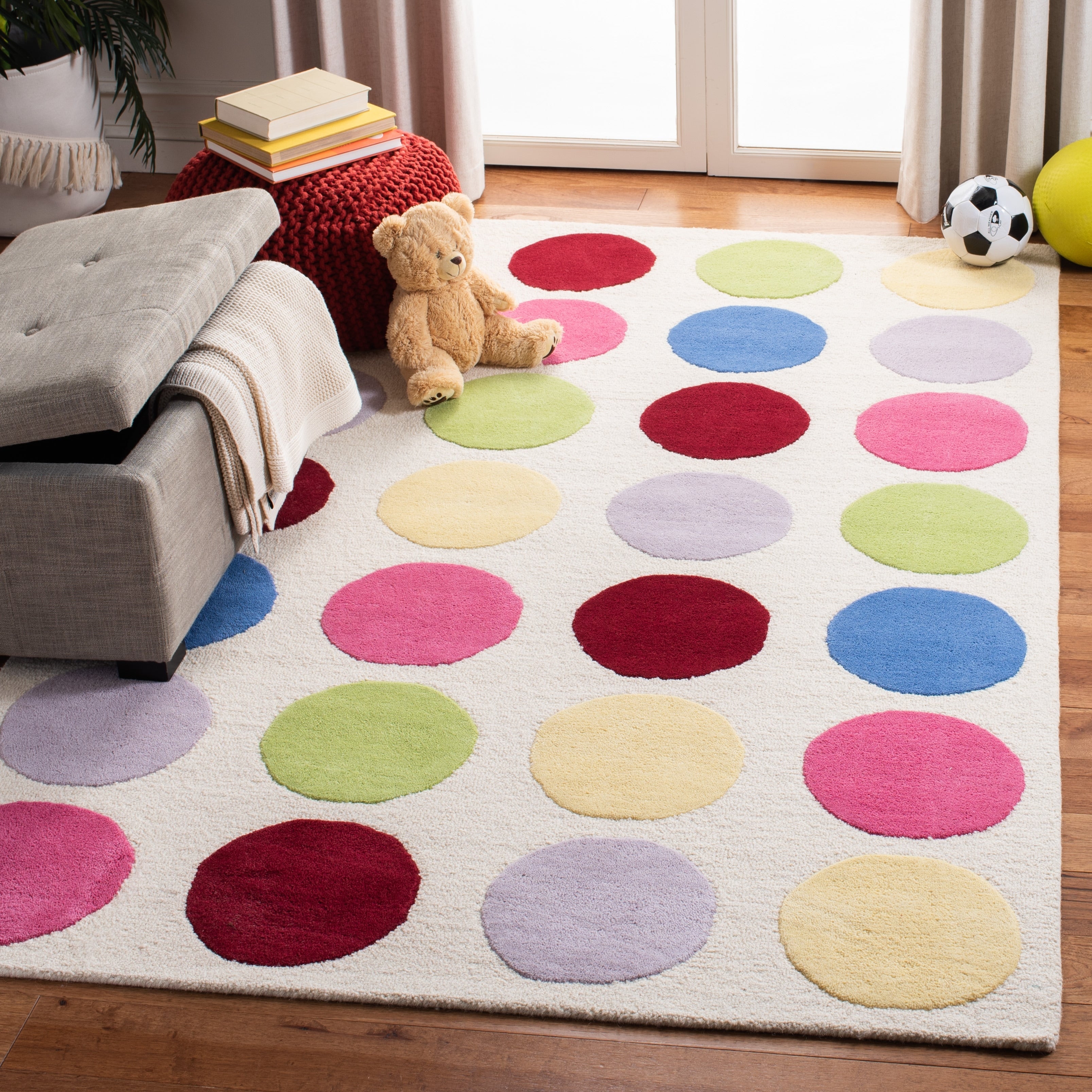 Safavieh Handmade Childrens Polka Dots Ivory N. Z. Wool Rug 3 X 5