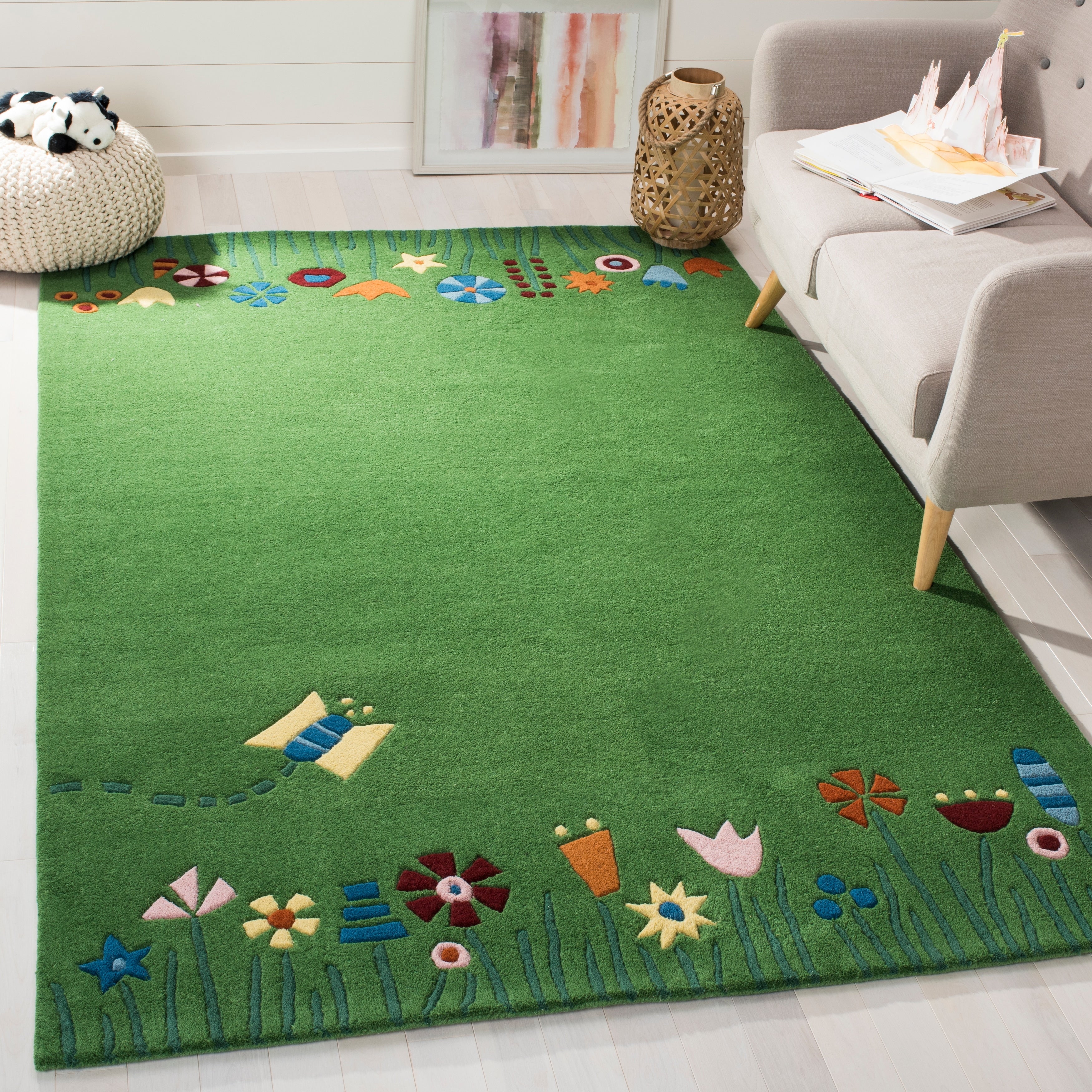 Safavieh Handmade Childrens Summer Grass Green N. Z. Wool Rug 4 X 6