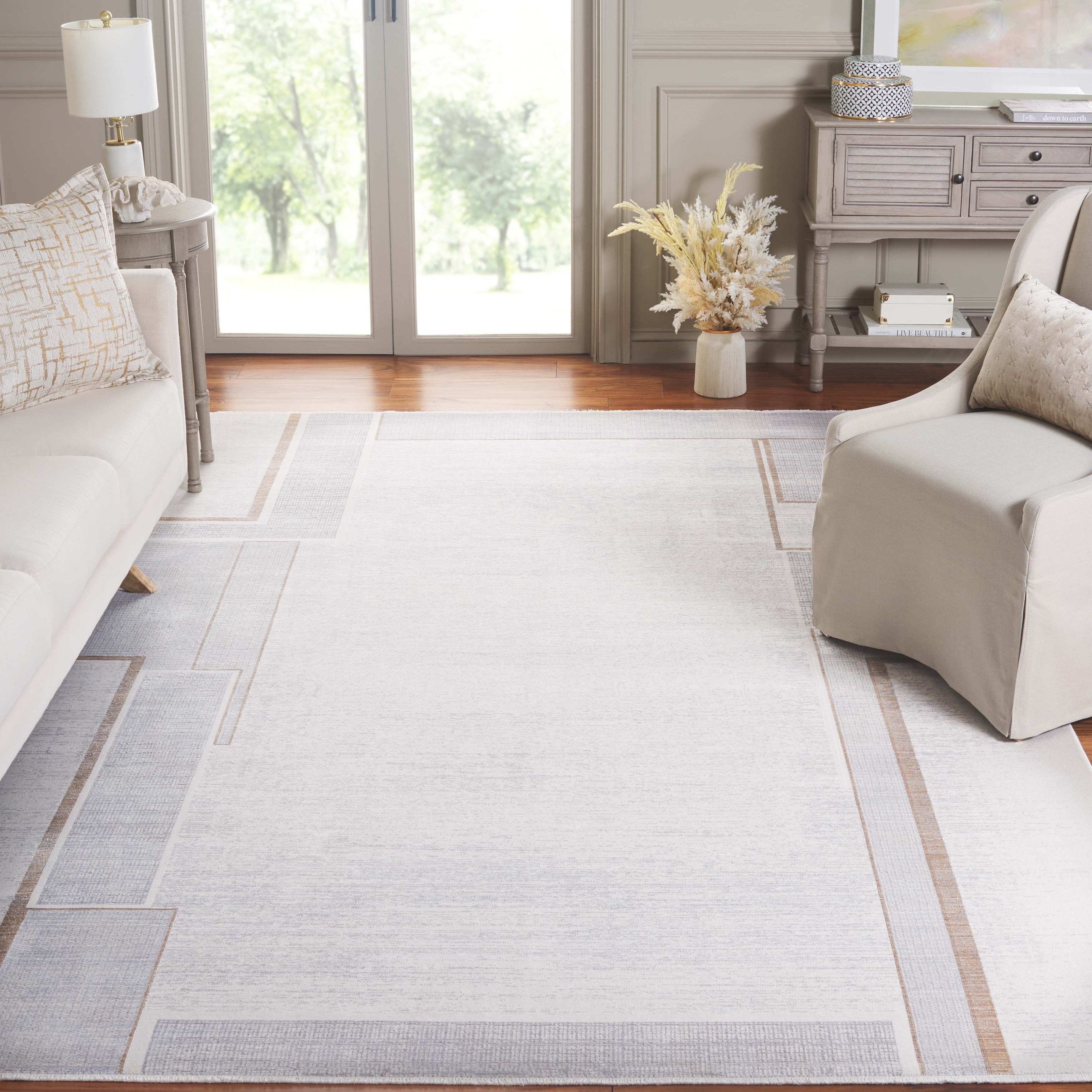 Safavieh Signature Gergana Modern Viscose Rug