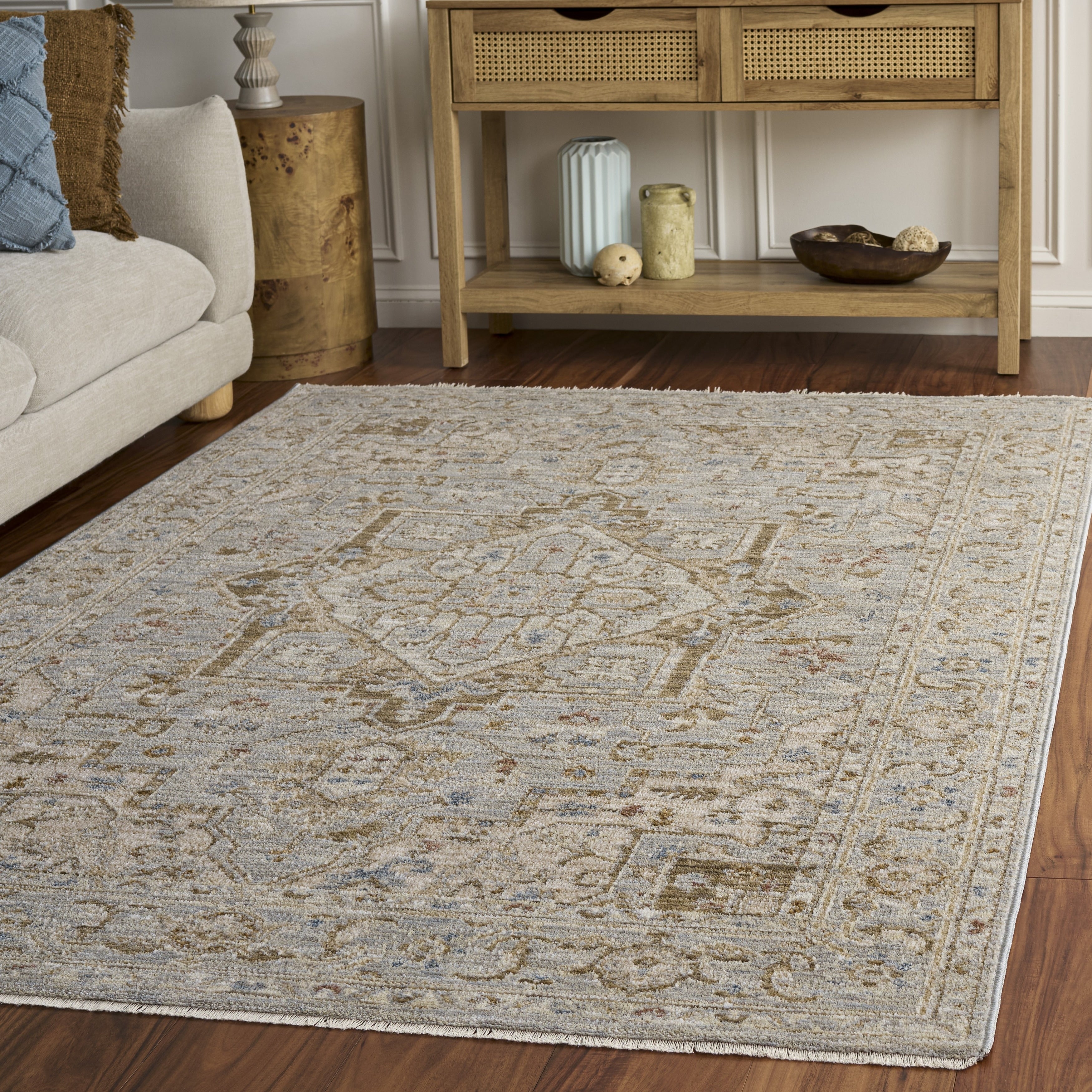 Safavieh Whitney Flore Traditional Rug
