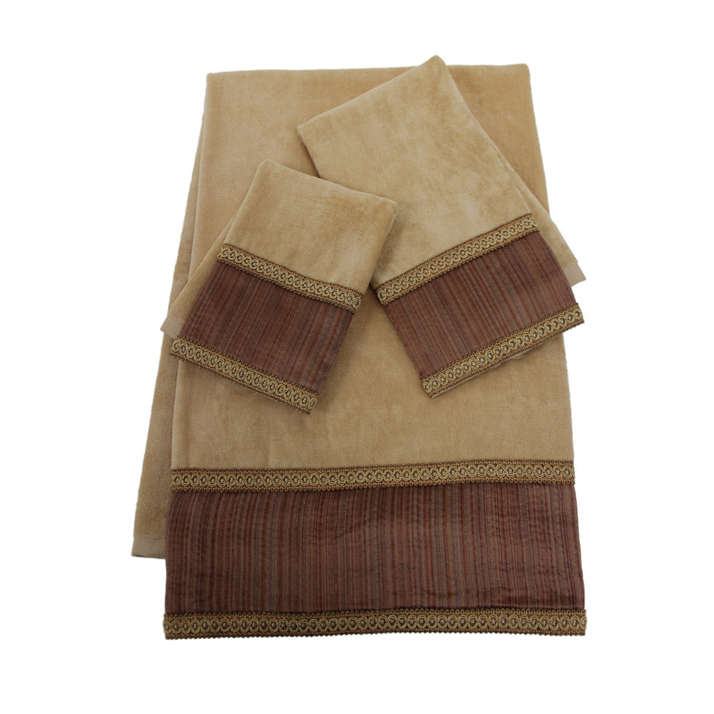 Sherry Kline Juliet Striped Embellished 3 Piece Towel Set