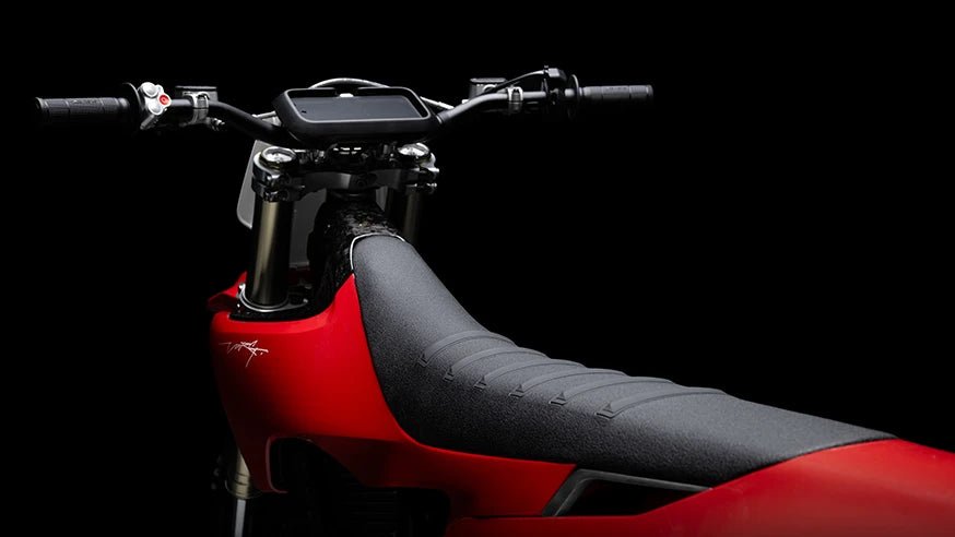 Stark Varg Ribbed Grip Seat Jet Black