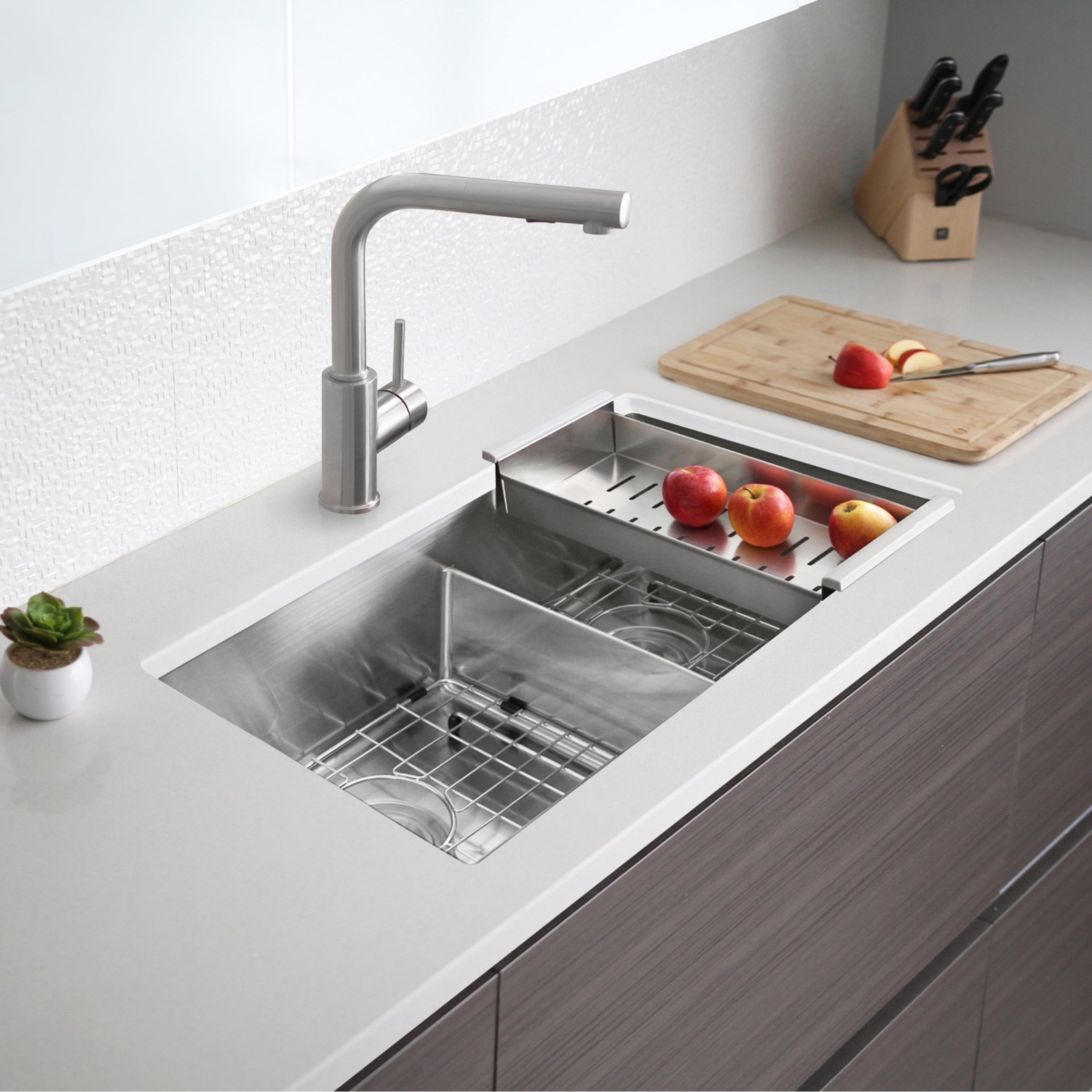 32X 18 Double Bowl Kitchen Sink 16G Stainless Steel With Grid S 321Xg Ample 32 X 18 X 10