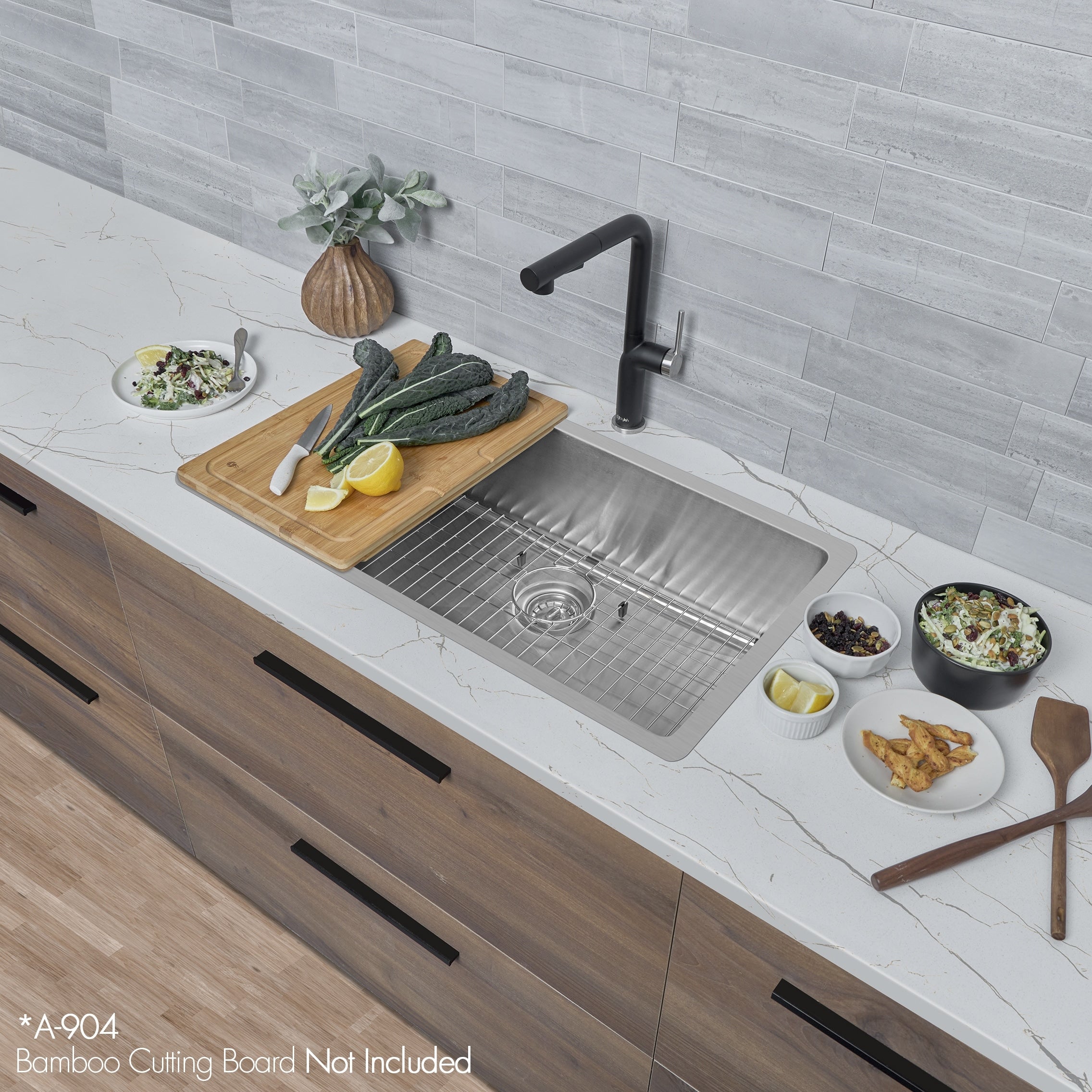 31 Undermount 18G Kitchen Sink With Grid S 402G Valencia 31 X 18 X 9