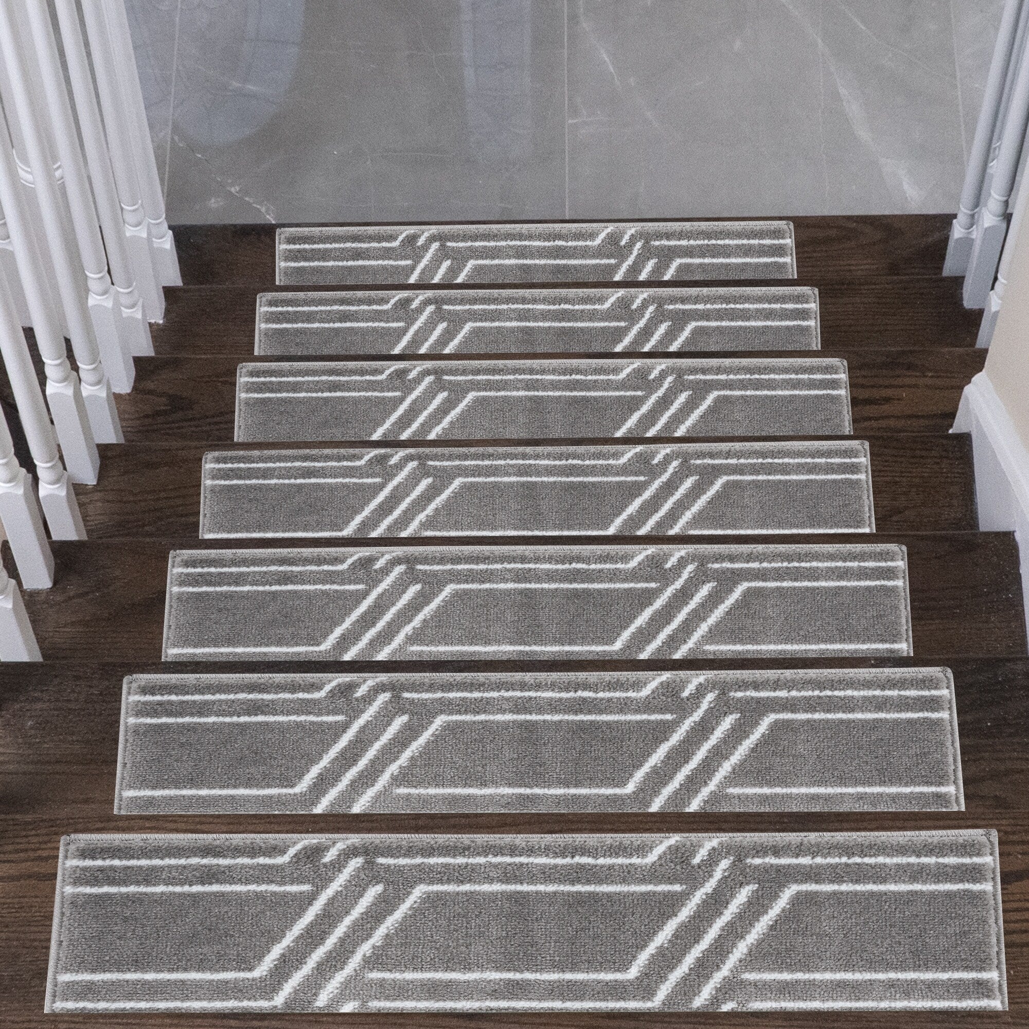 Sussexhome Plaza Collection Stair Treads 100 Polypropylene 9 X 28
