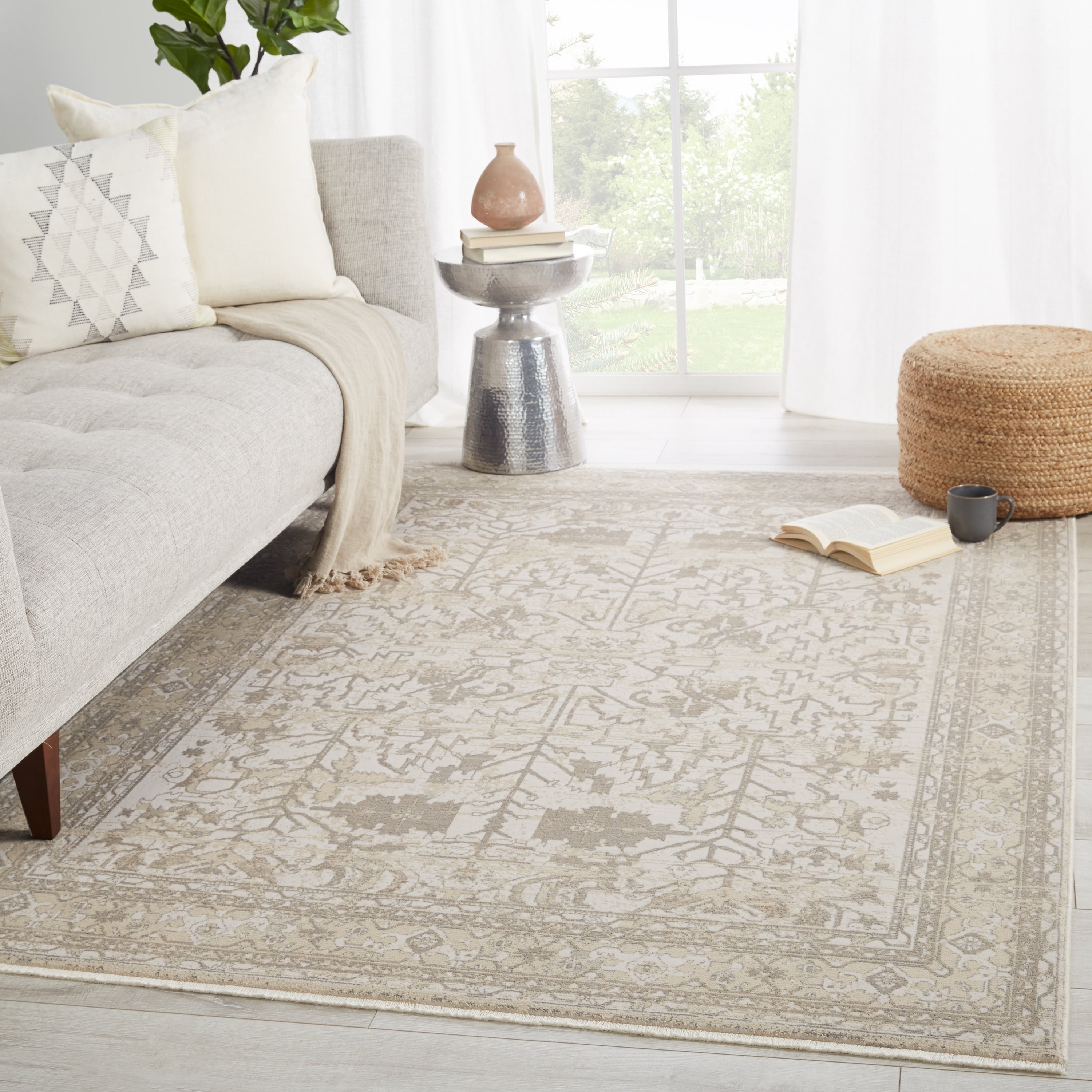 Scarla Oriental Cream Light Gray Area Rug