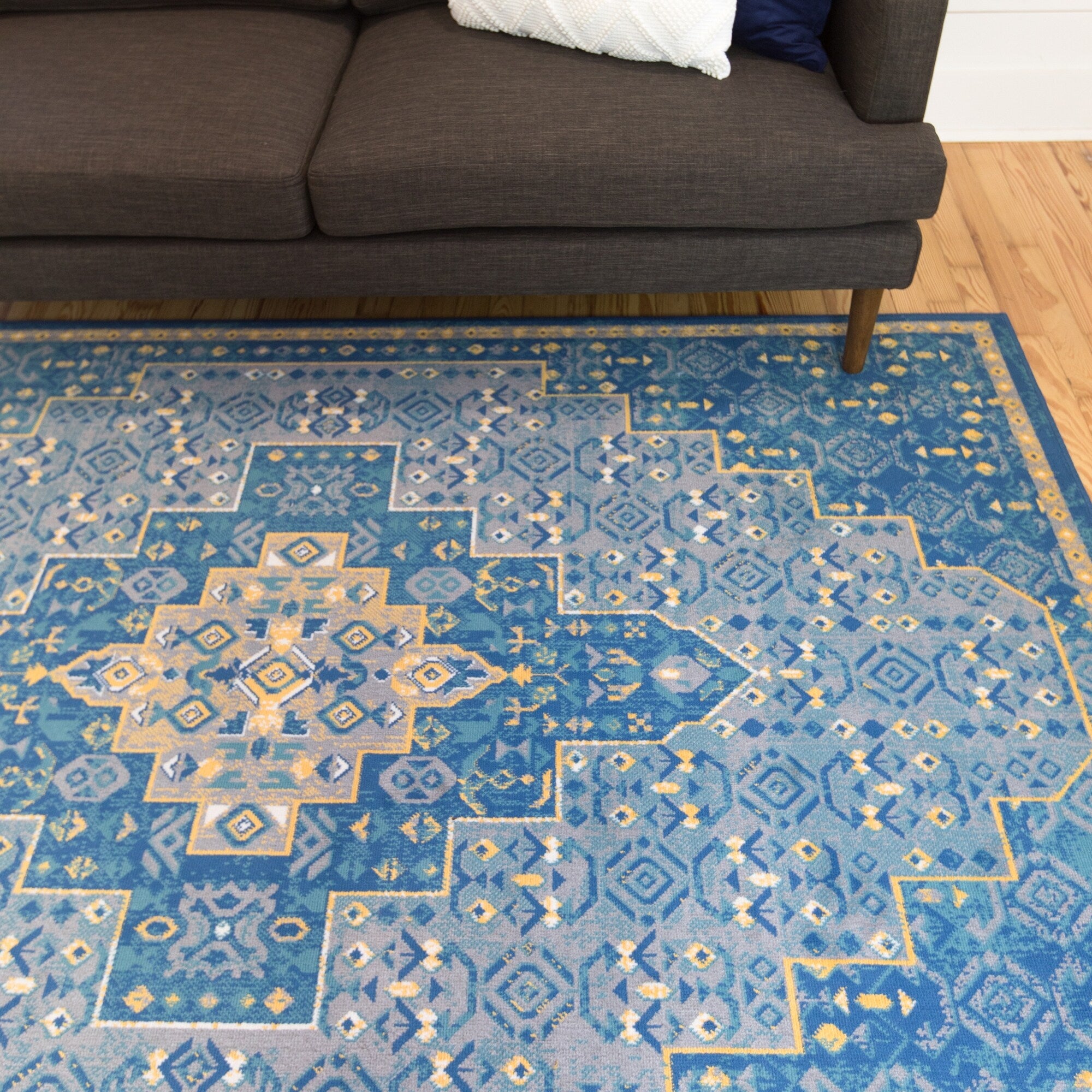 Semih Oriental Medallion Area Rug