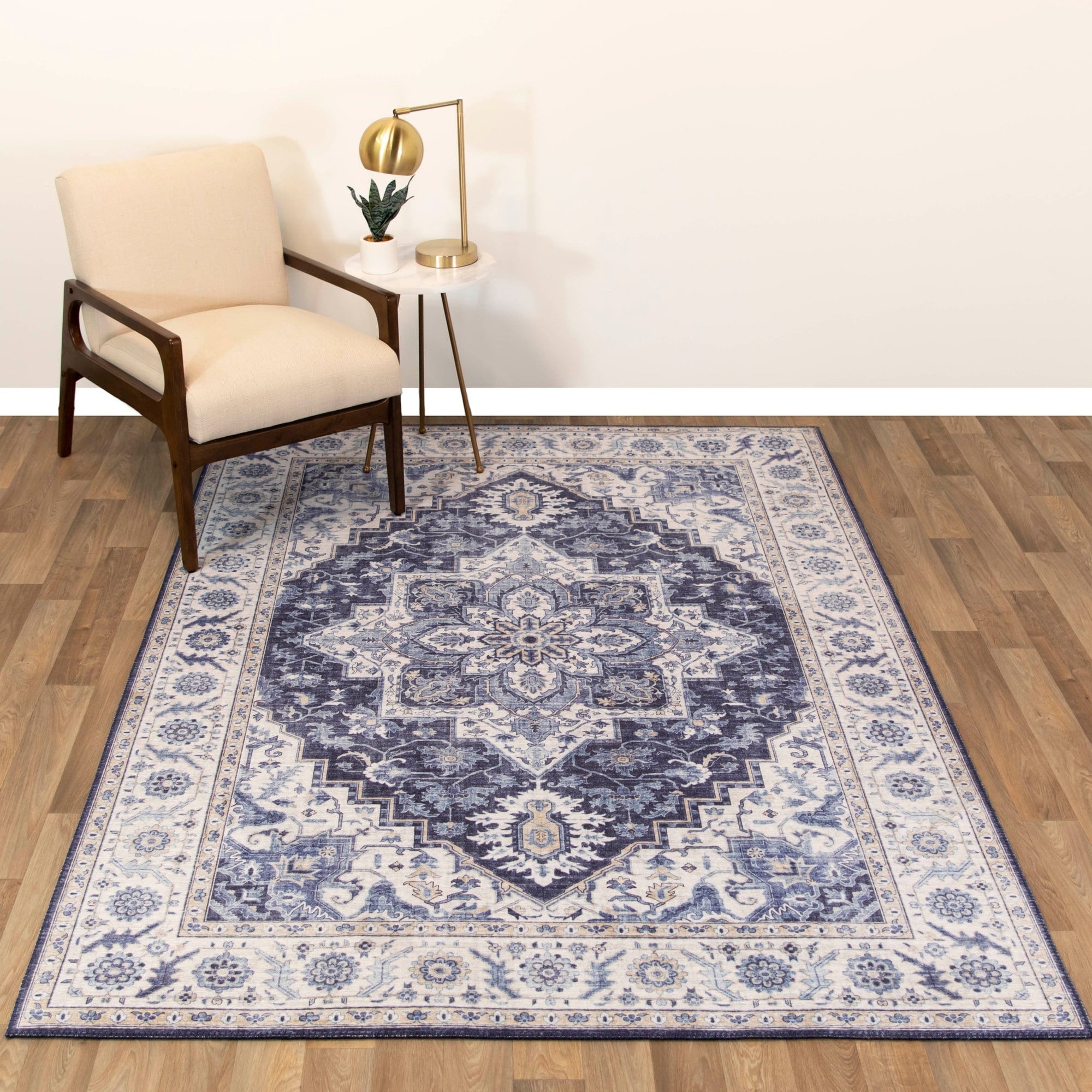 Sevim Traditional Area Rug