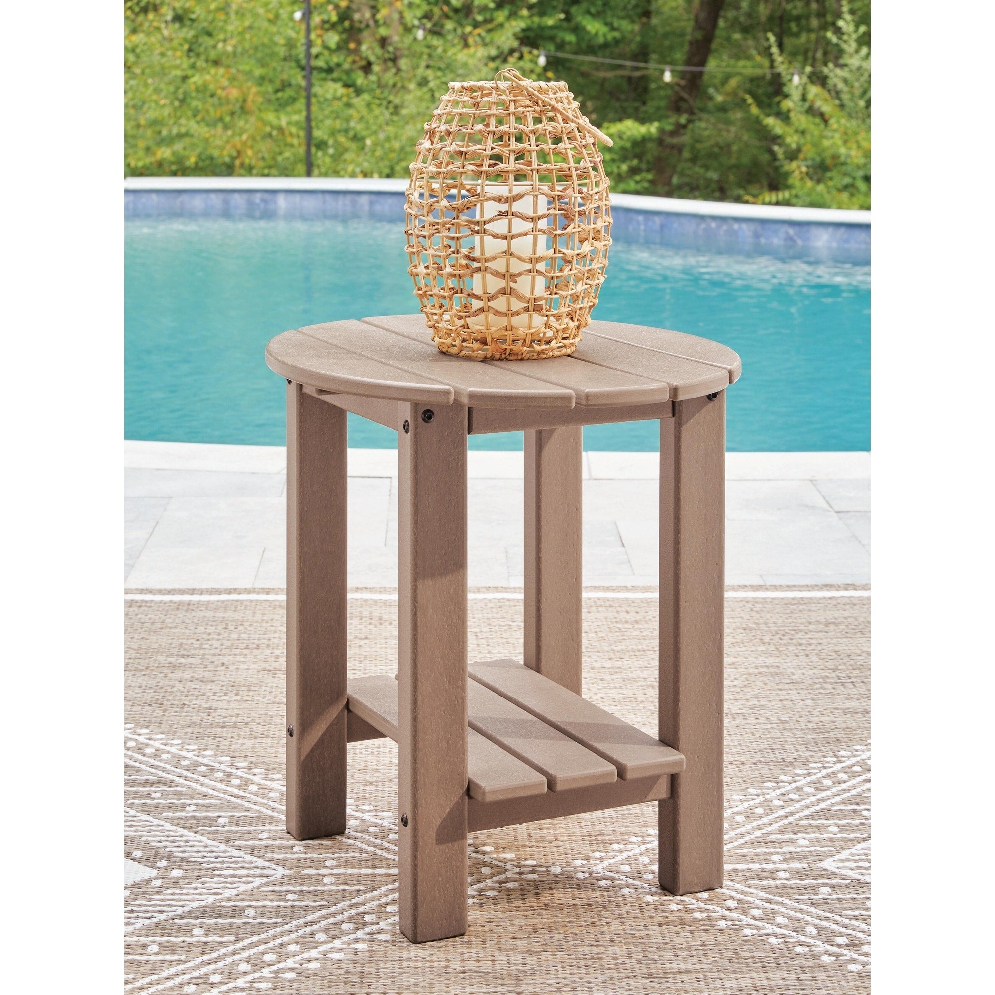 Signature Design By Ashley Cliffs Beach Brown Outdoor End Table 23 W X 19 D X 22 H