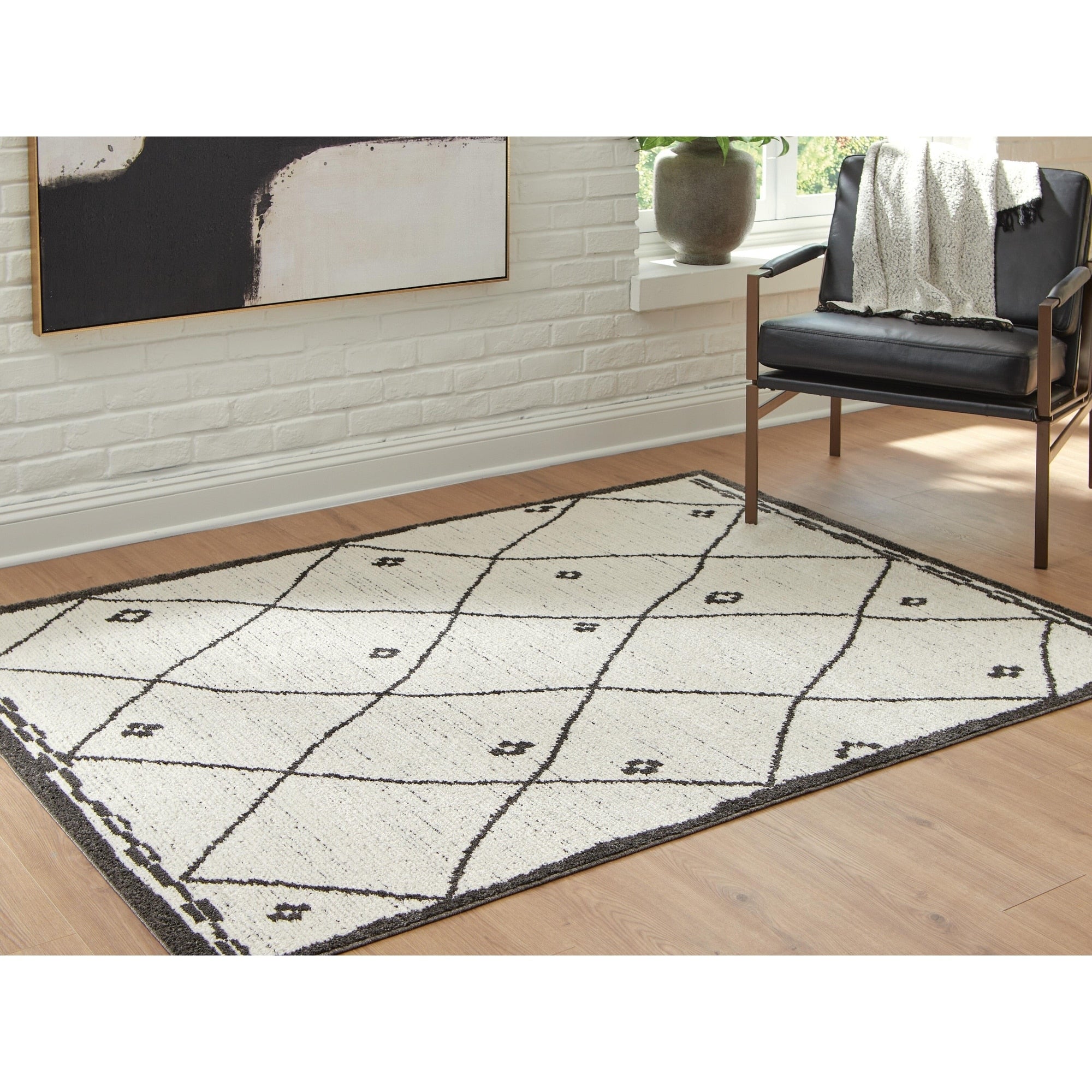 Signature Design By Ashley Fenriston Cream Black Rug