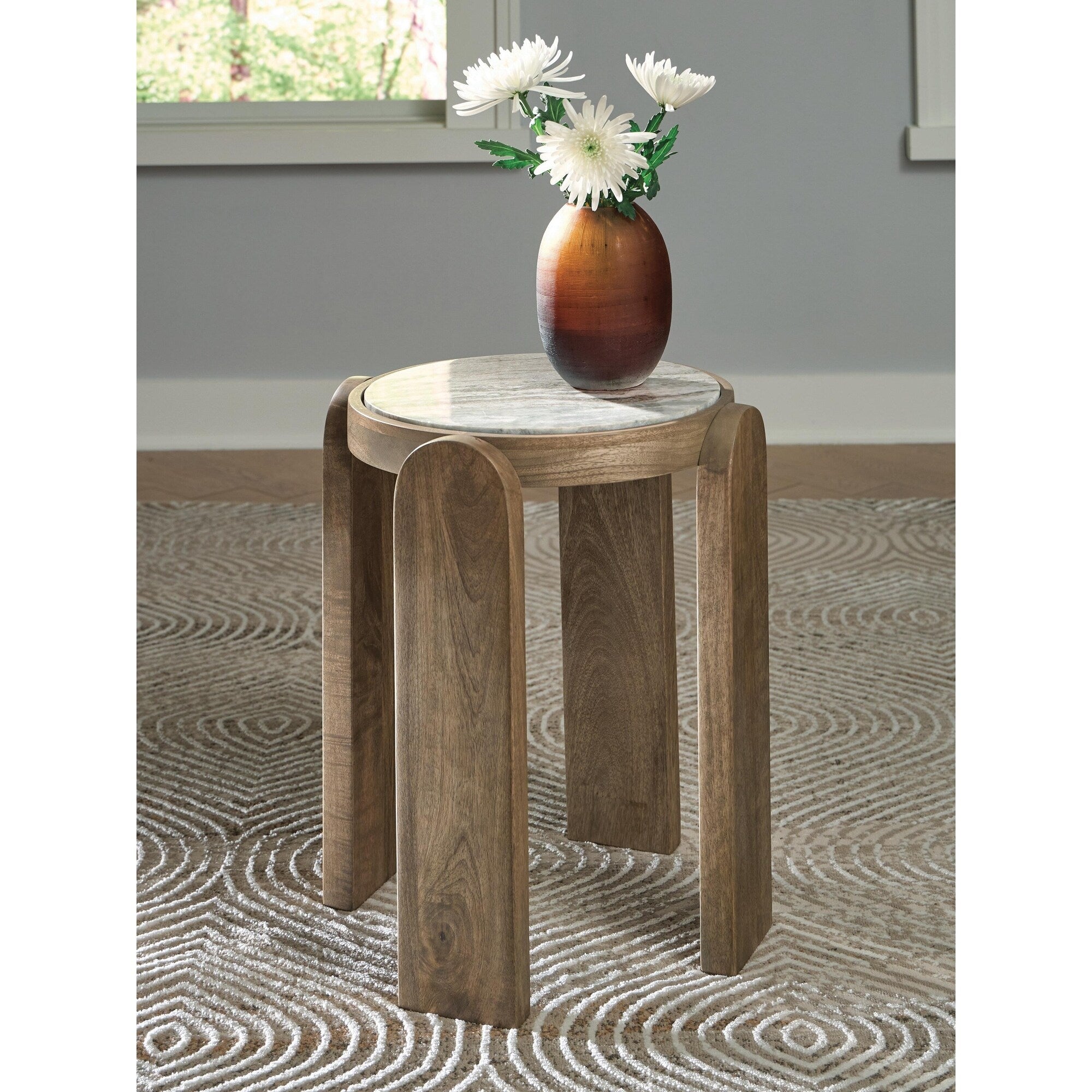 Signature Design By Ashley Gavrilley Brown Gray Accent Table 15.25 W X 15.25 D X 21.13 H
