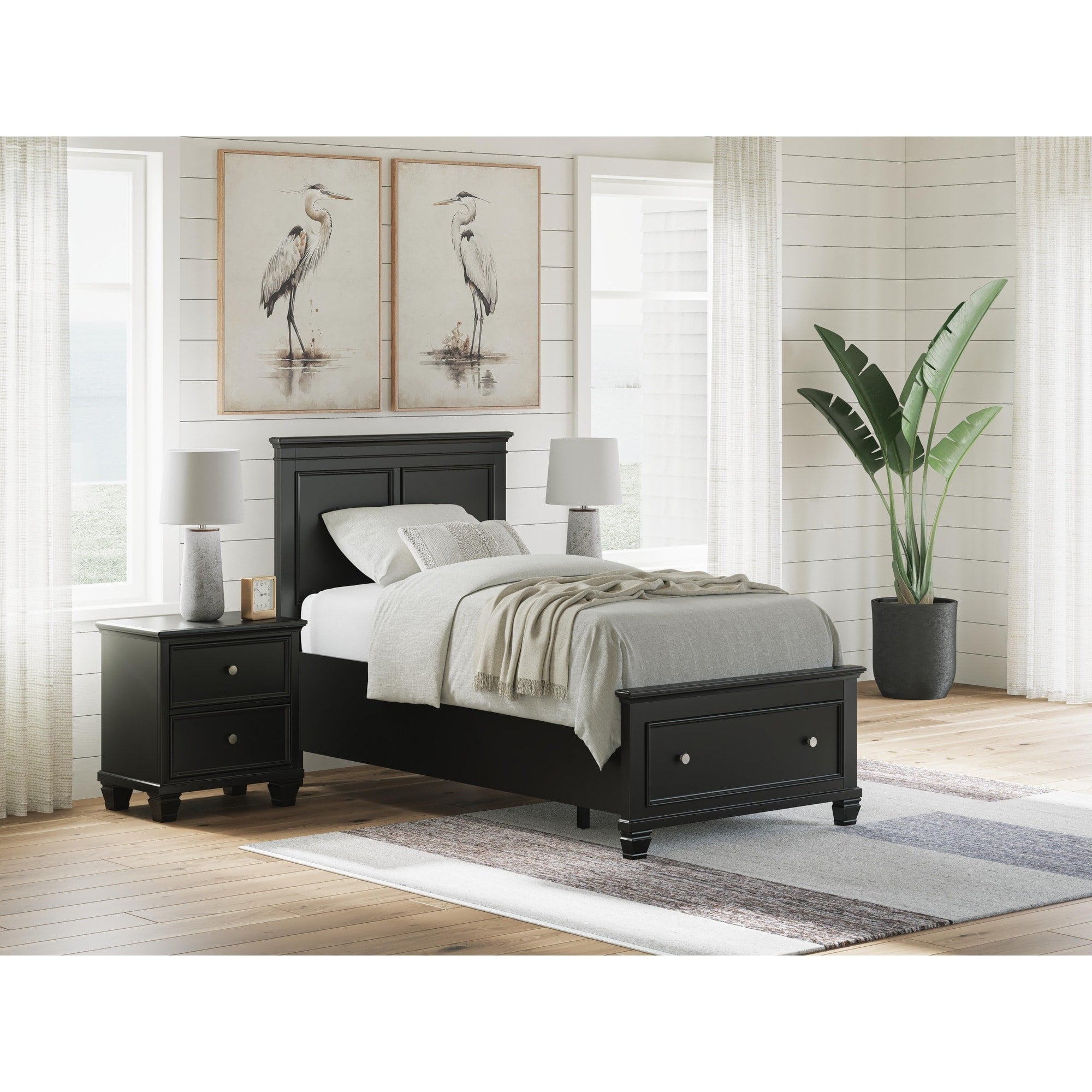 Signature Design By Ashley Lanolee Black Platform Storage Bed