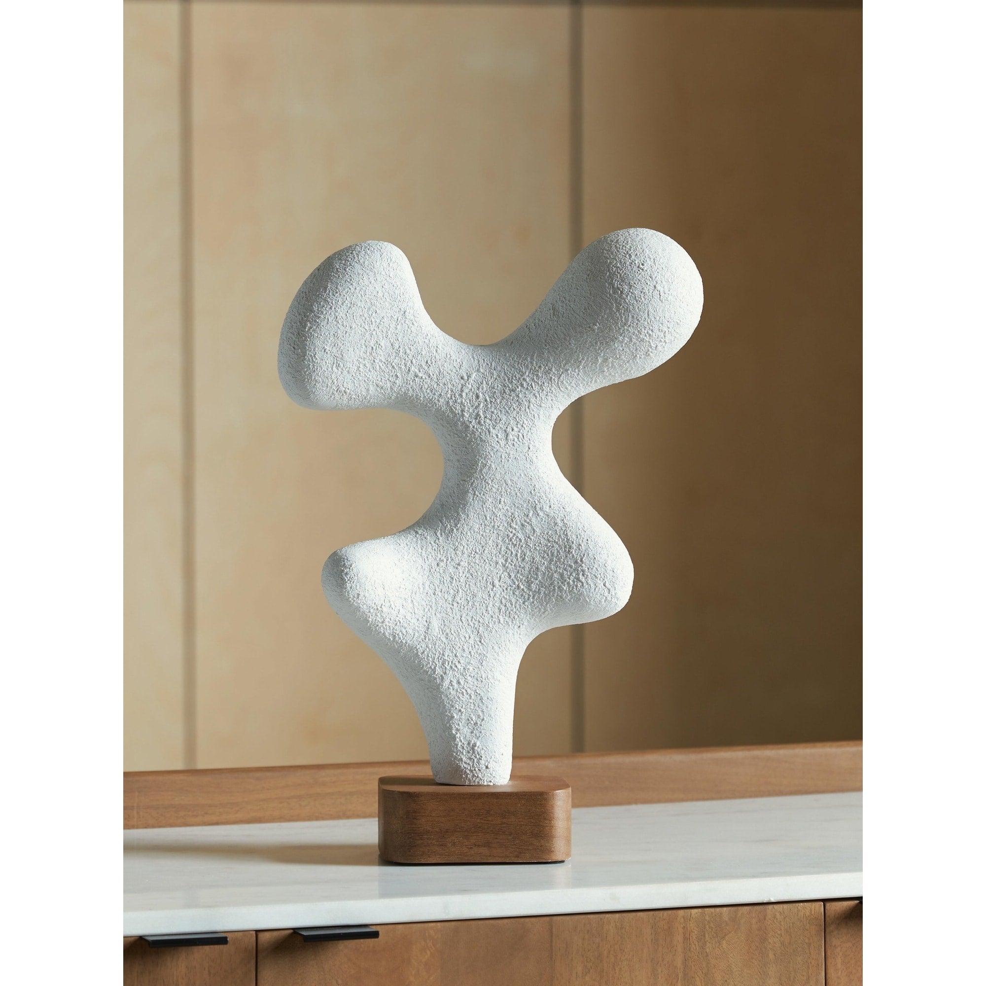 Signature Design By Ashley Lavarsen White Brown Sculpture 12.25 W X 5.5 D X 17.38 H