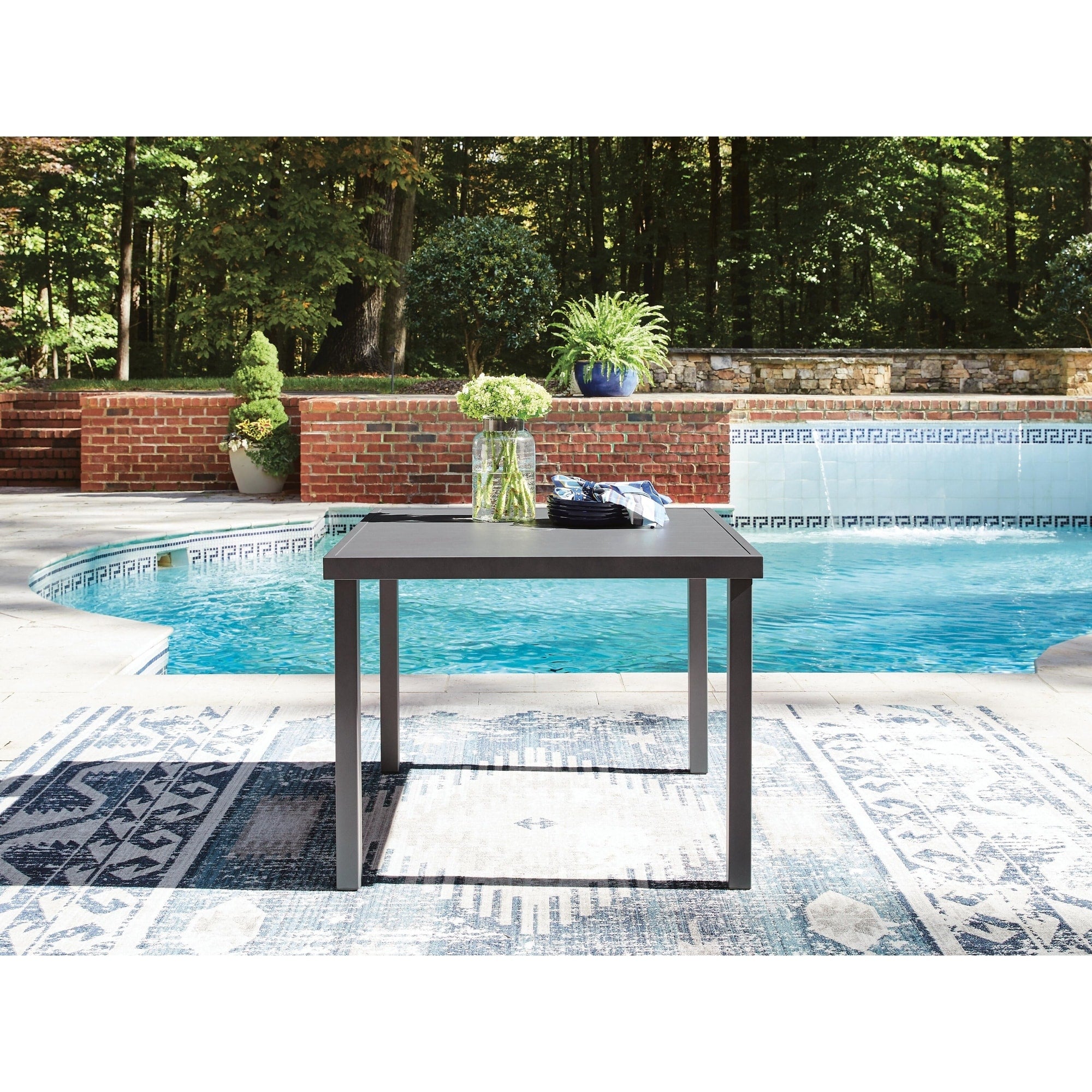 Signature Design By Ashley Point Bonita Gray Outdoor Dining Table 38 W X 38 D X 29 H