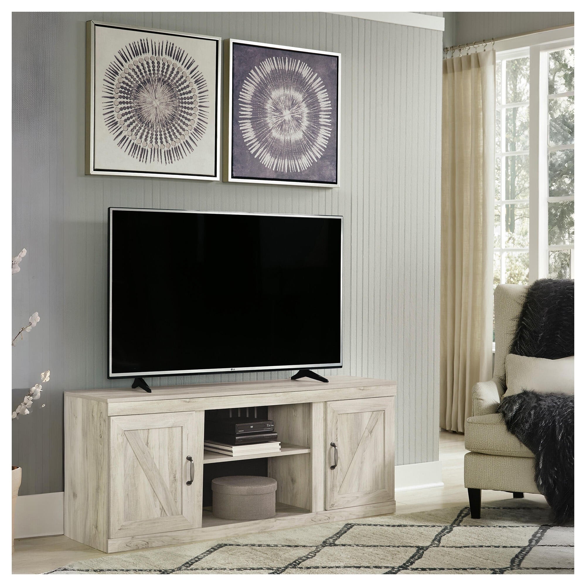 Wynnlow Casual Large Tv Stand W Fireplace Option Black