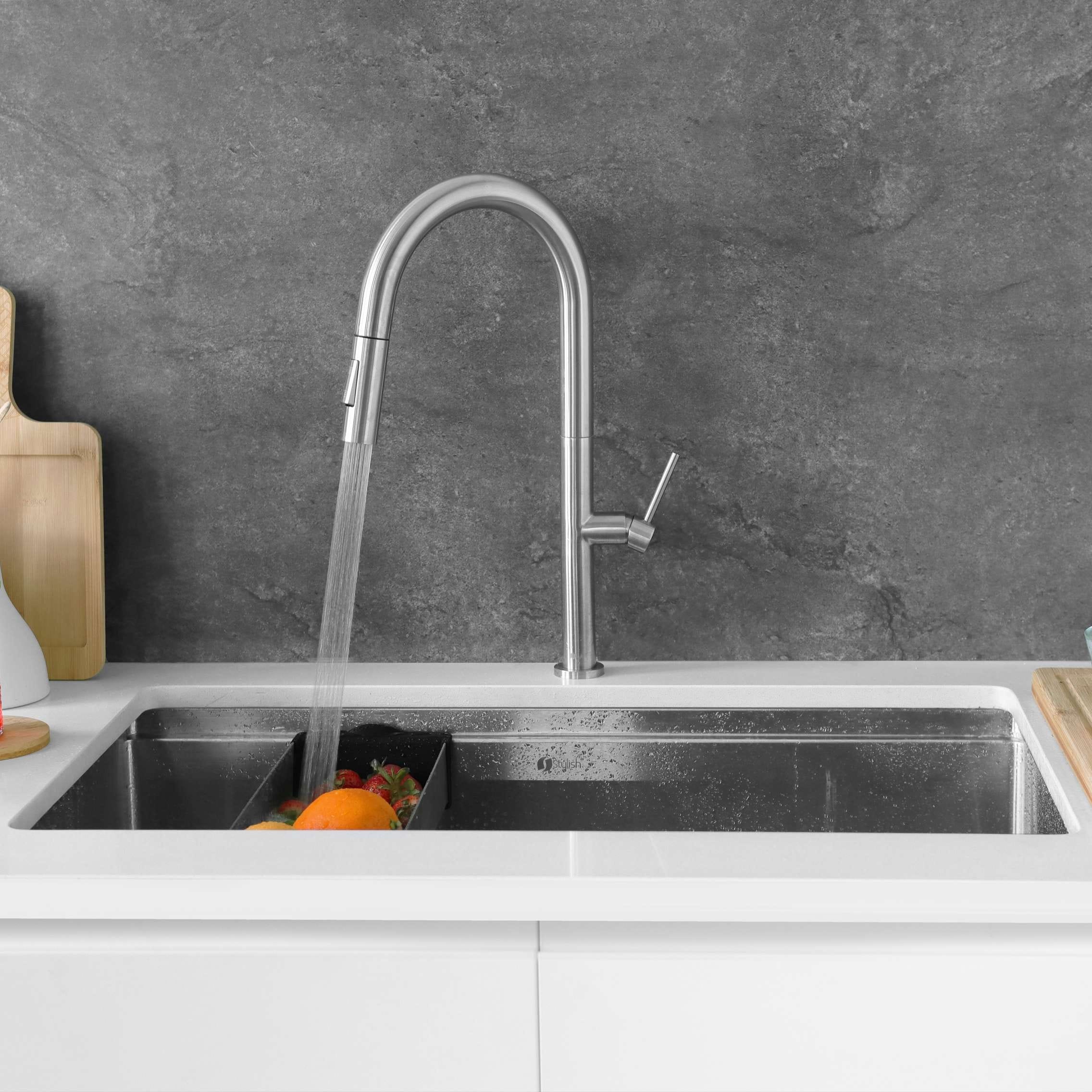 Modern Kitchen Sink Faucet Single Handle Pull Down Dual Mode Lead Free