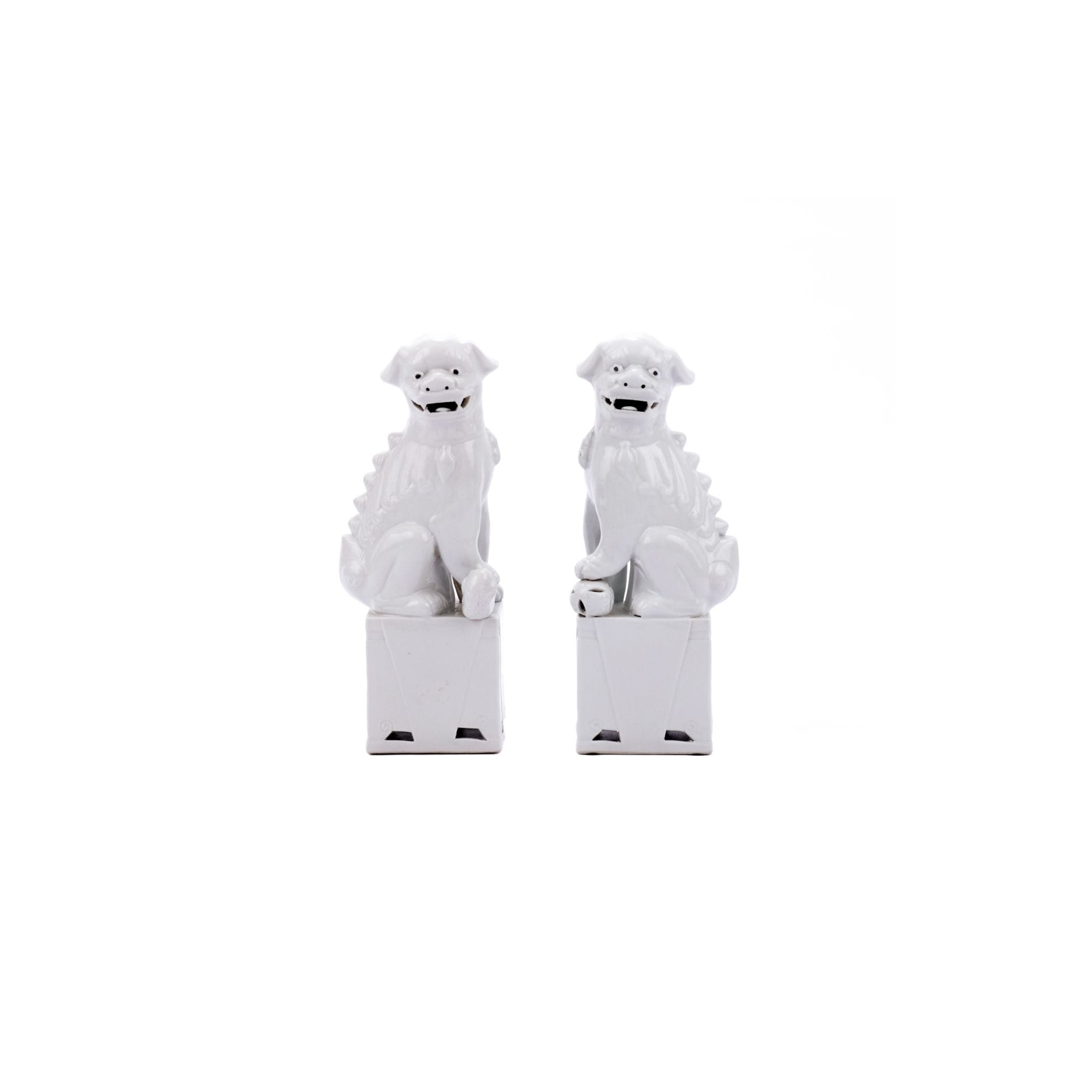 Sitting Foo Dog Figurine