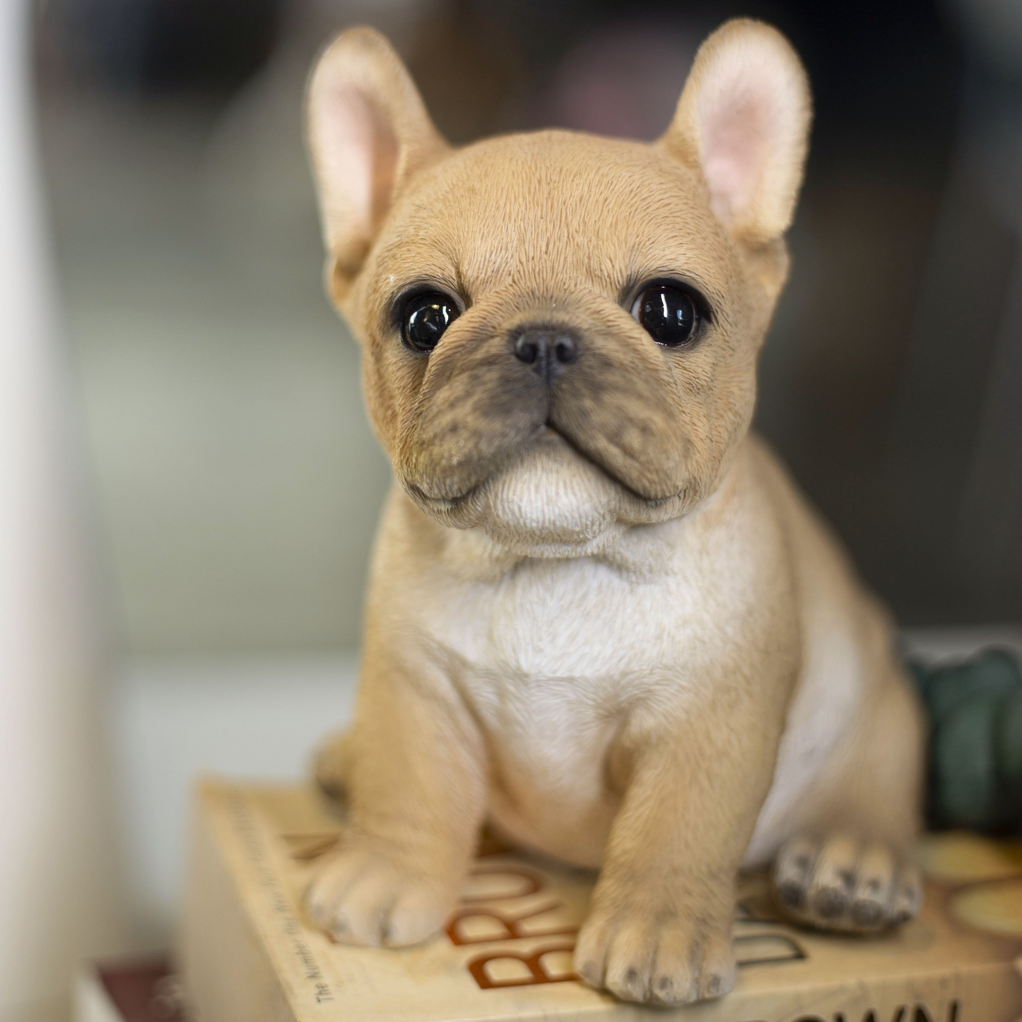 Soreal Brown French Bulldog Decorative Puppy Figurine For Home Garden D Cor Handpainted Polyresin Dog Statue