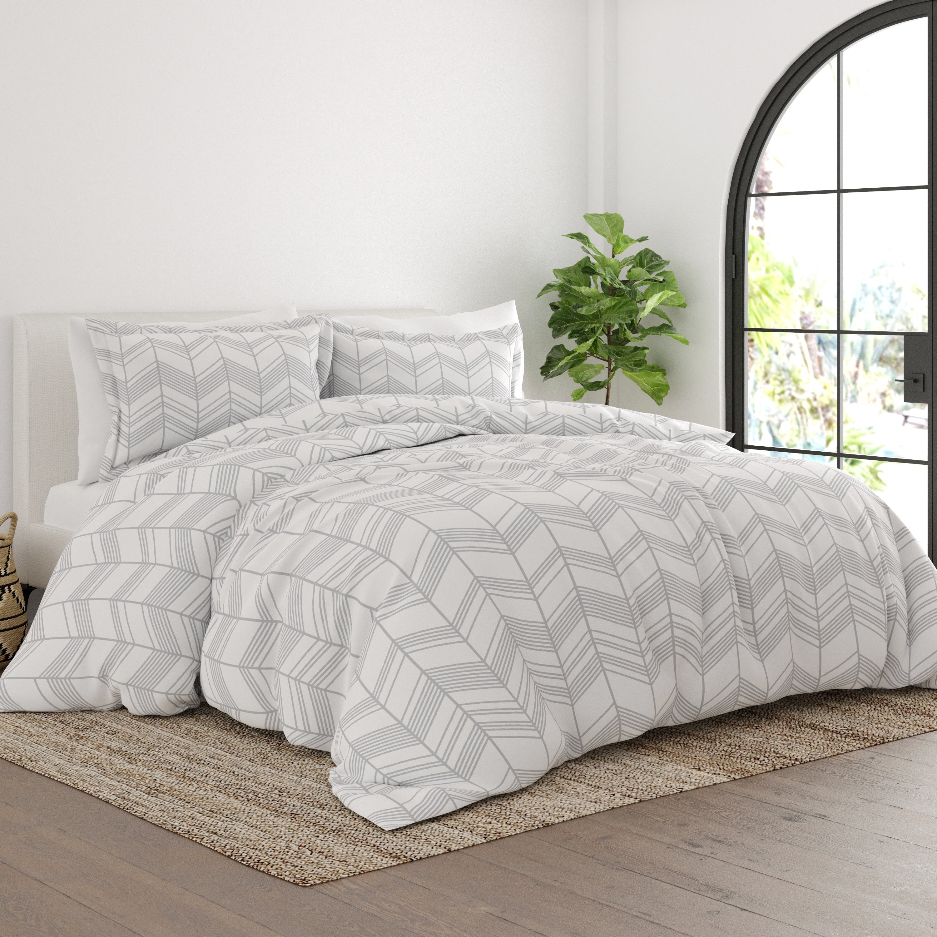 Merit Linens Premium Ultra Soft Alps Chevron Pattern 3 Piece Duvet Cover Set